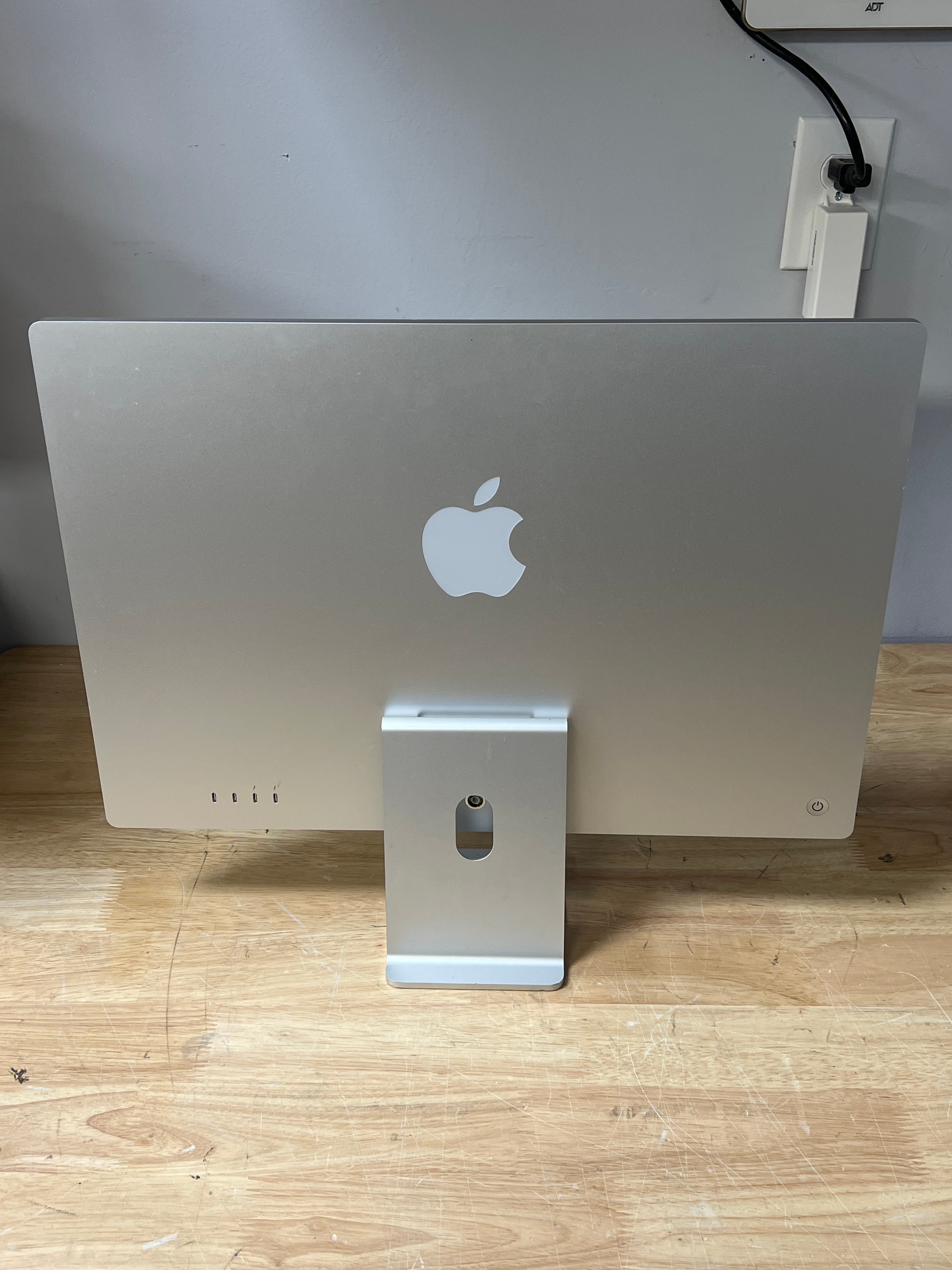 Apple iMac 24" M1 A2438 2021 8GB 256GB SSD Silver MJV83LL/A - For Parts (Remotely Managed)