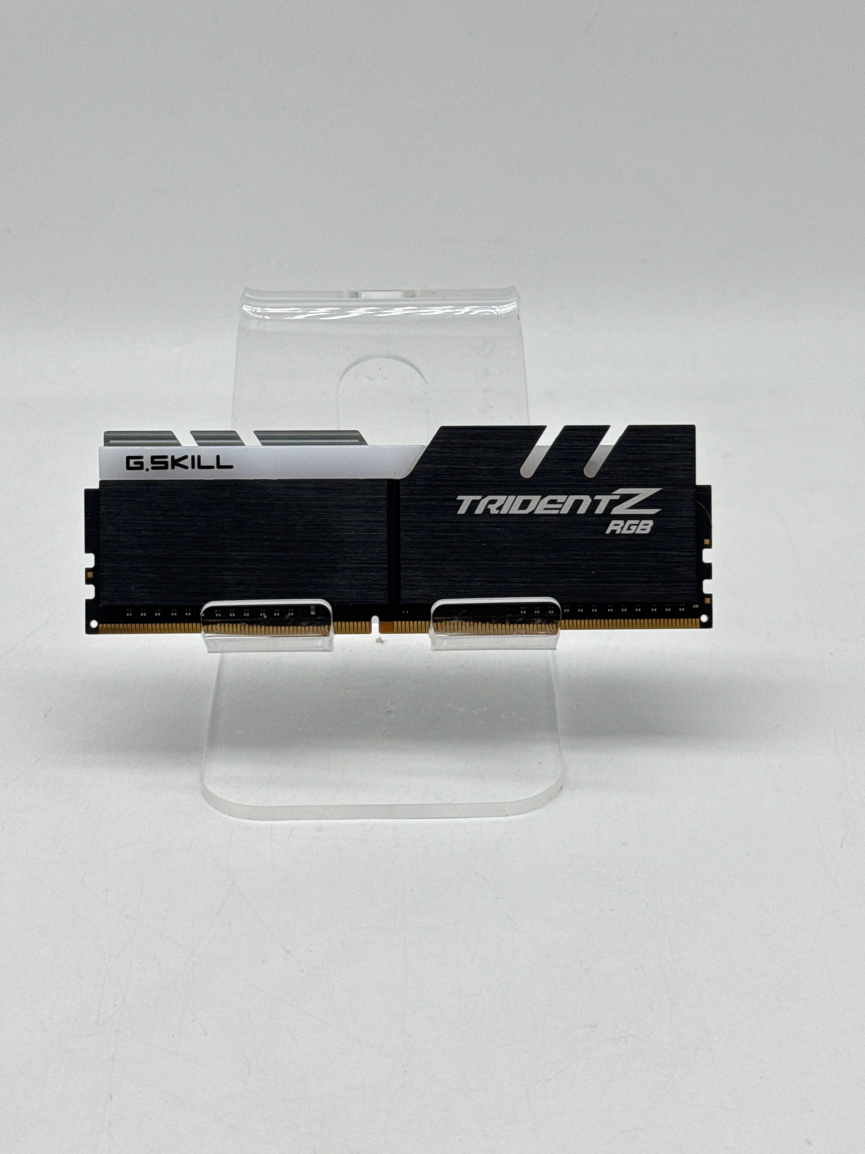G.Skill Trident Z RGB 8Gx2 RAM DDR4 3600MHz F4-3600C18D-16GTZRX