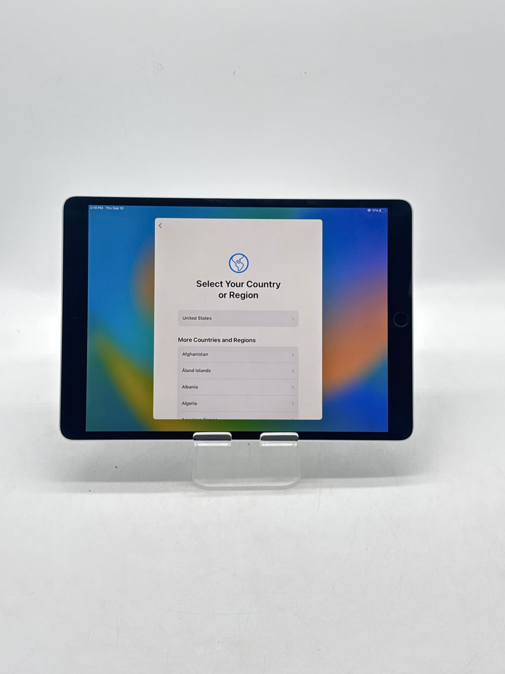 Apple iPad Pro 10.5" 256GB Wi-Fi Gray - Remotely Managed