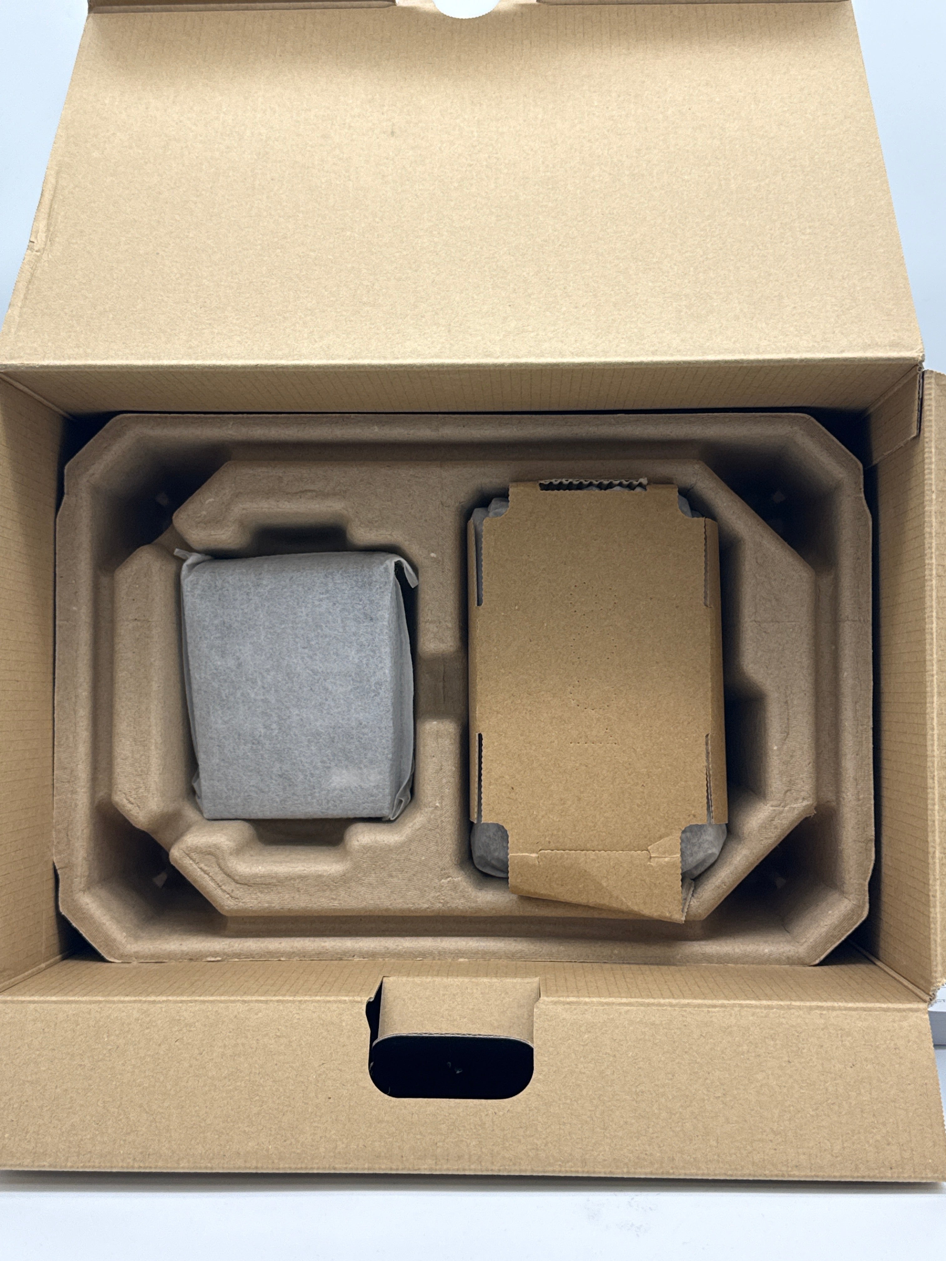 Canon EOS R50 V 24MP APS-C Mirrorless Camera Body Only Black - New