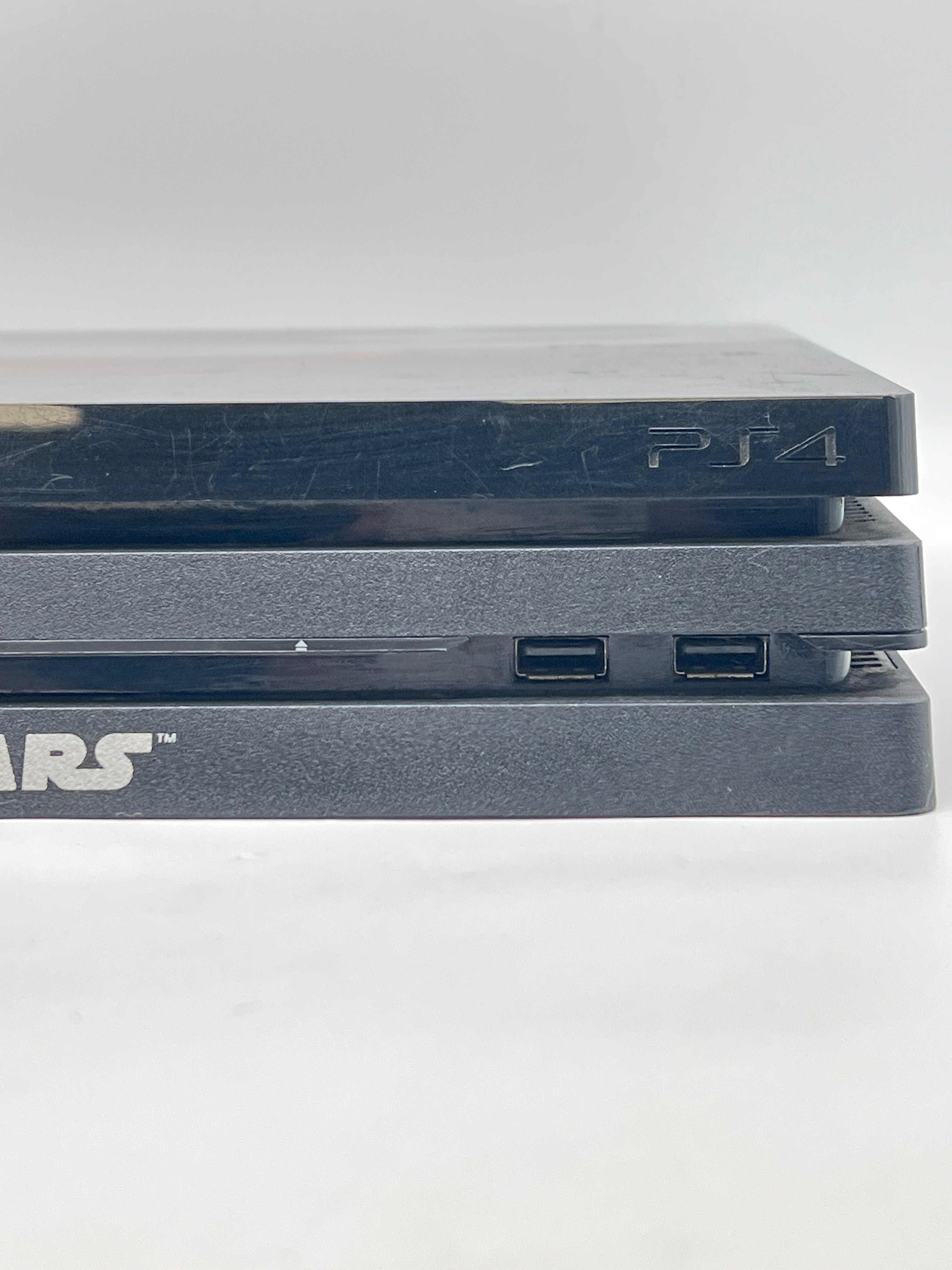 Sony PlayStation 4 Pro (CUH-7115B) 1TB Star Wars Edition - Used