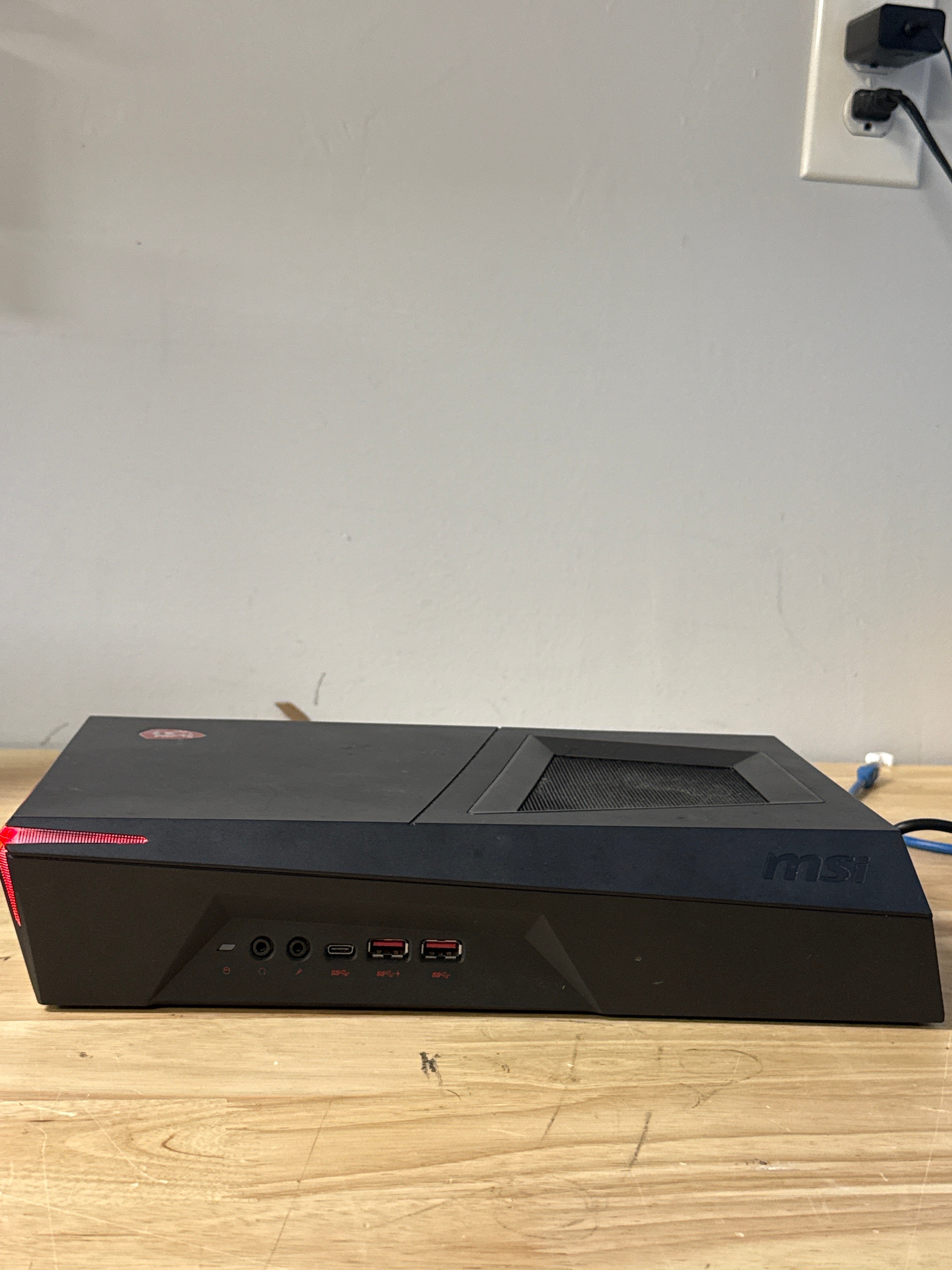 MSI Trident 3 i5-10400F 16GB RAM 1TB HDD + 1TB SSD GTX 1650 Super