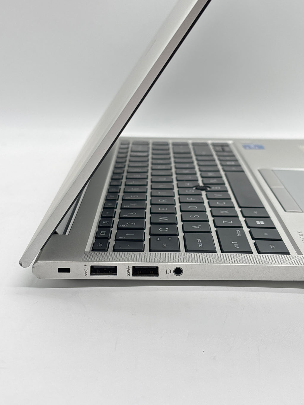 HP EliteBook 840 G8 i7-1185G7 32GB RAM 256GB SSD - For Parts (READ)