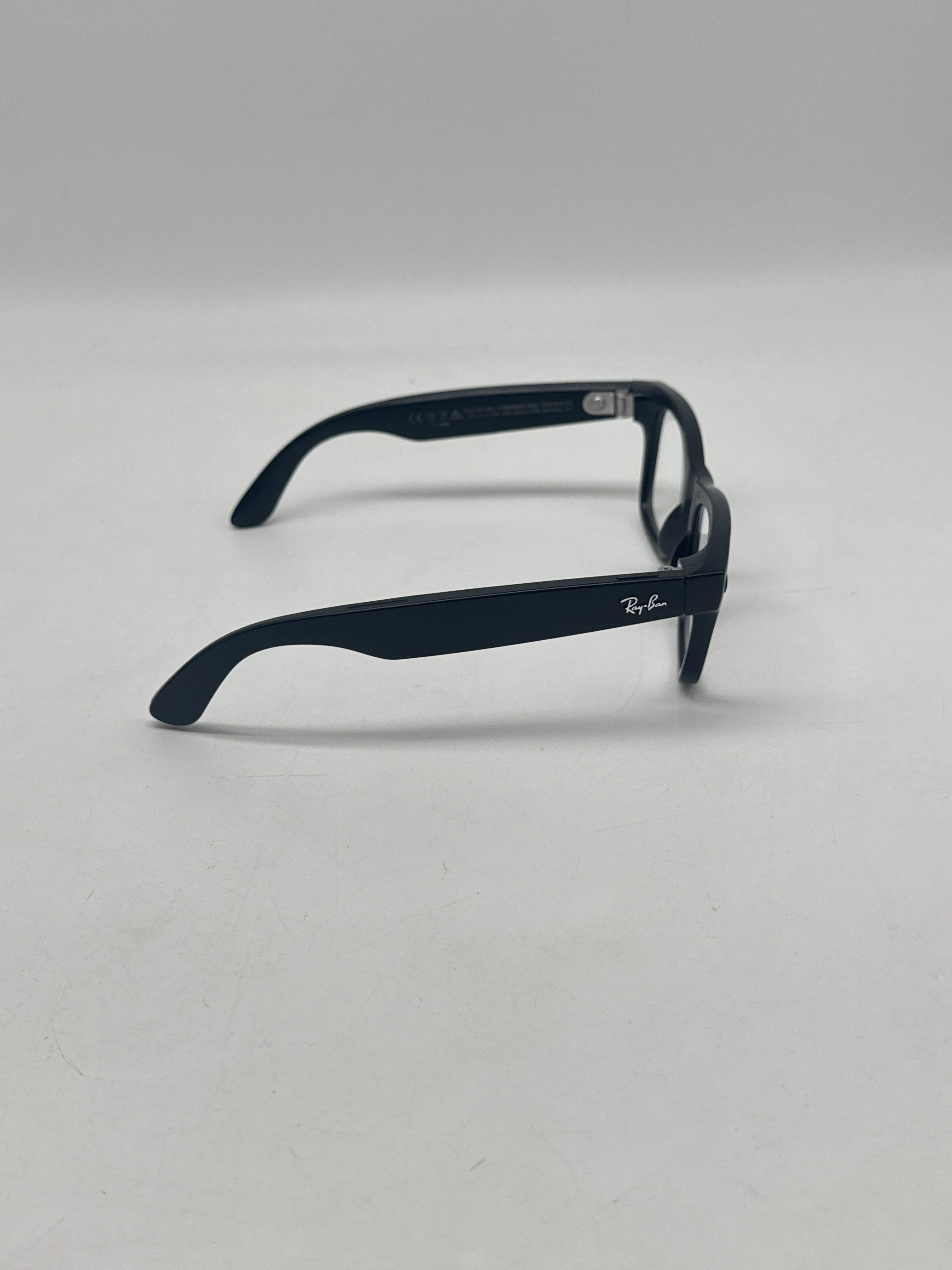 Ray-Ban Meta Wayfarer Gen 2 RW4012 Large Matte Black - Used