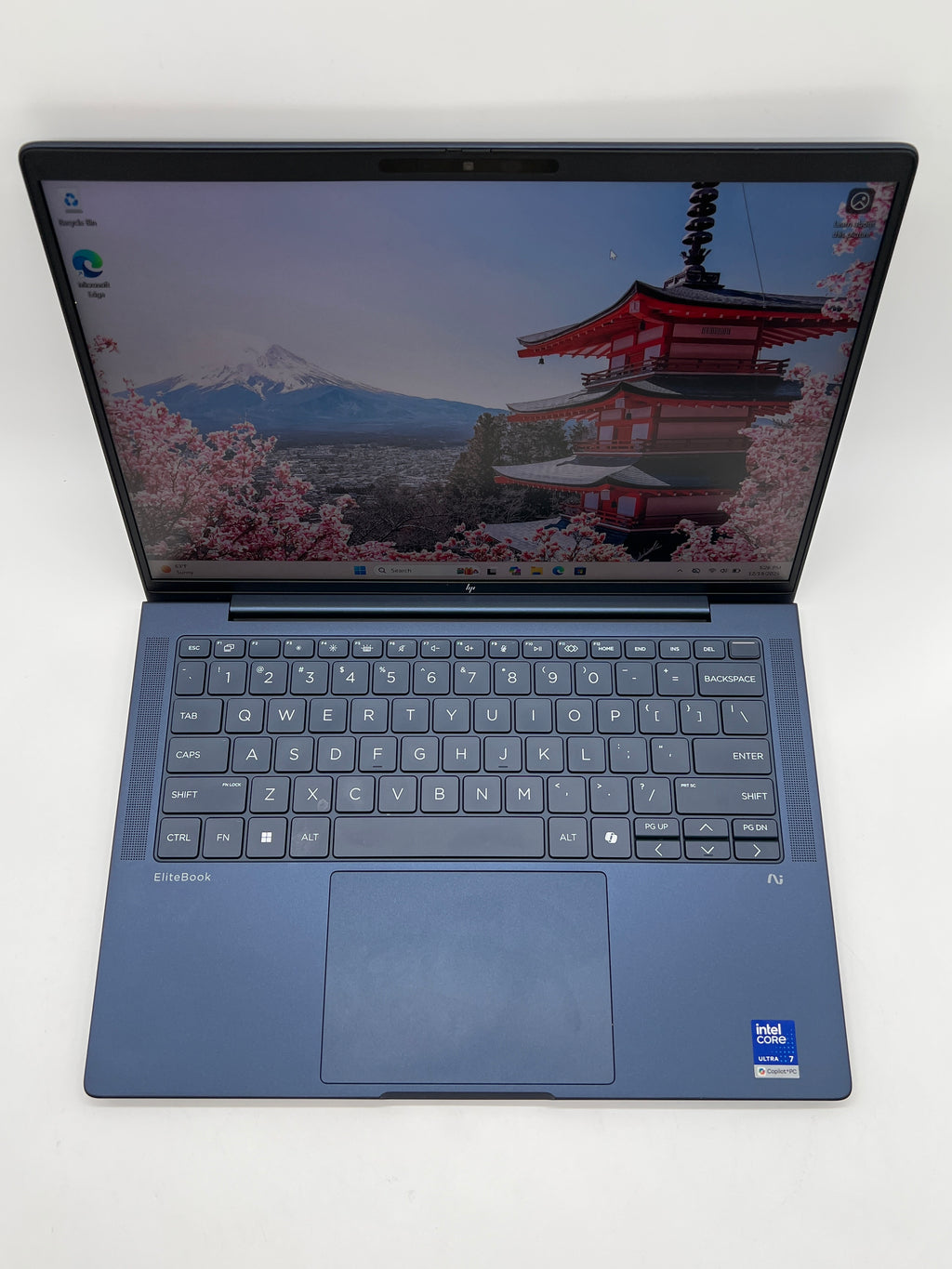 HP EliteBook X G1i 14 Inch Intel Core Ultra 7 32GB RAM 1TB SSD Silver