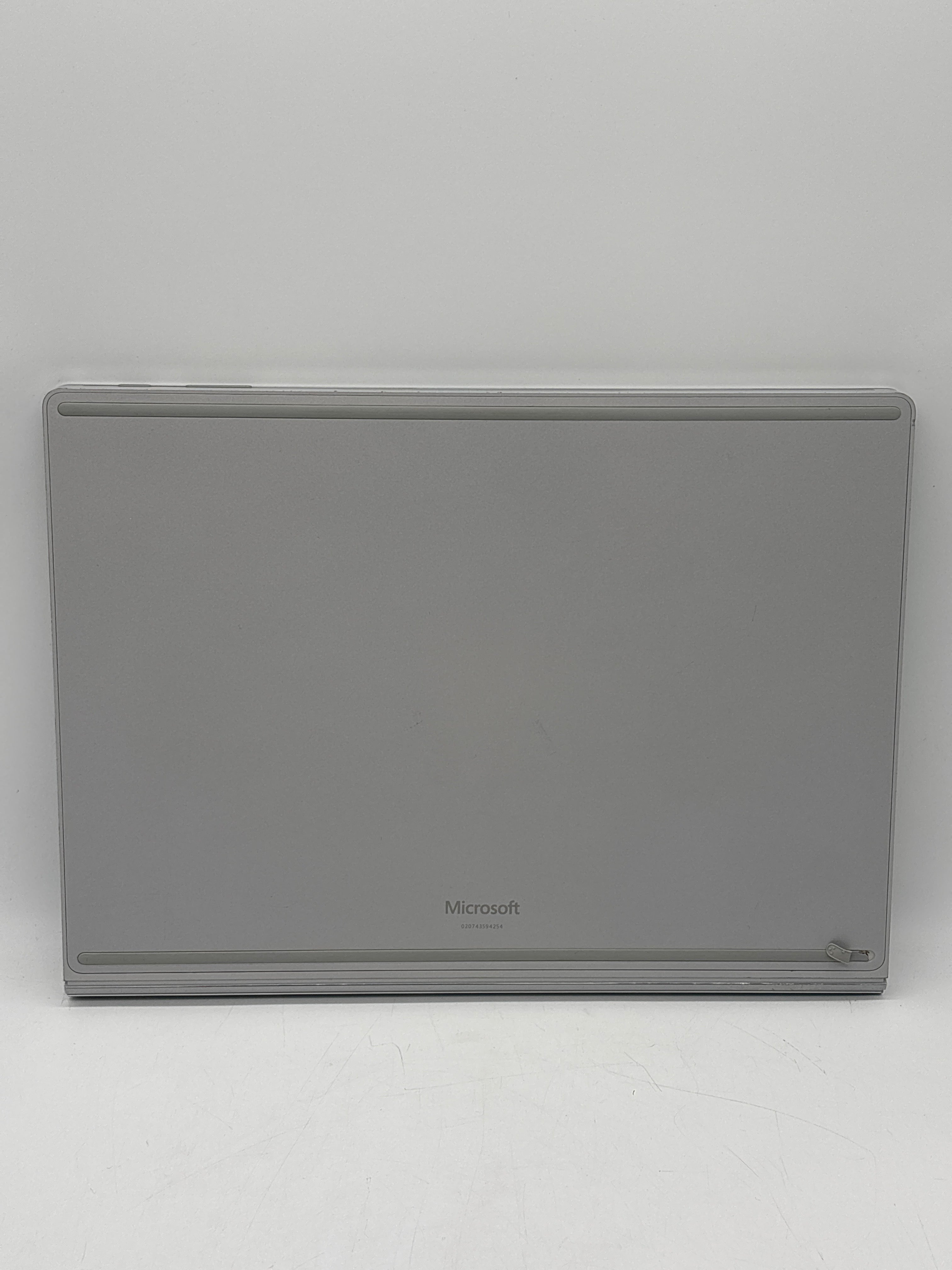 Microsoft Surface Book 2 i7-8650U 8GB RAM 256GB SSD GTX 1050