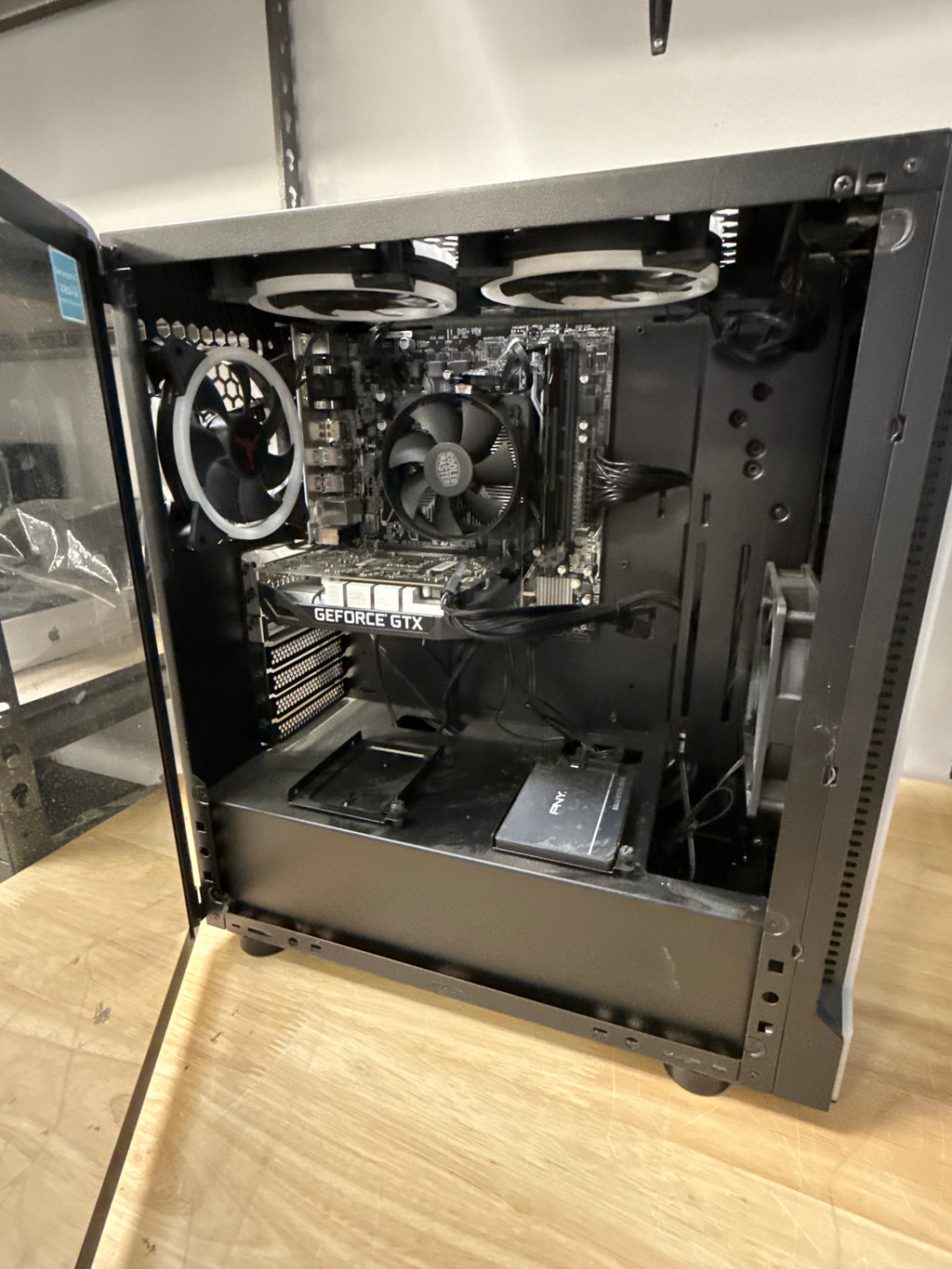 Custom PC Ryzen 5 2600 8GB RAM 512GB SSD GTX 1650 Super