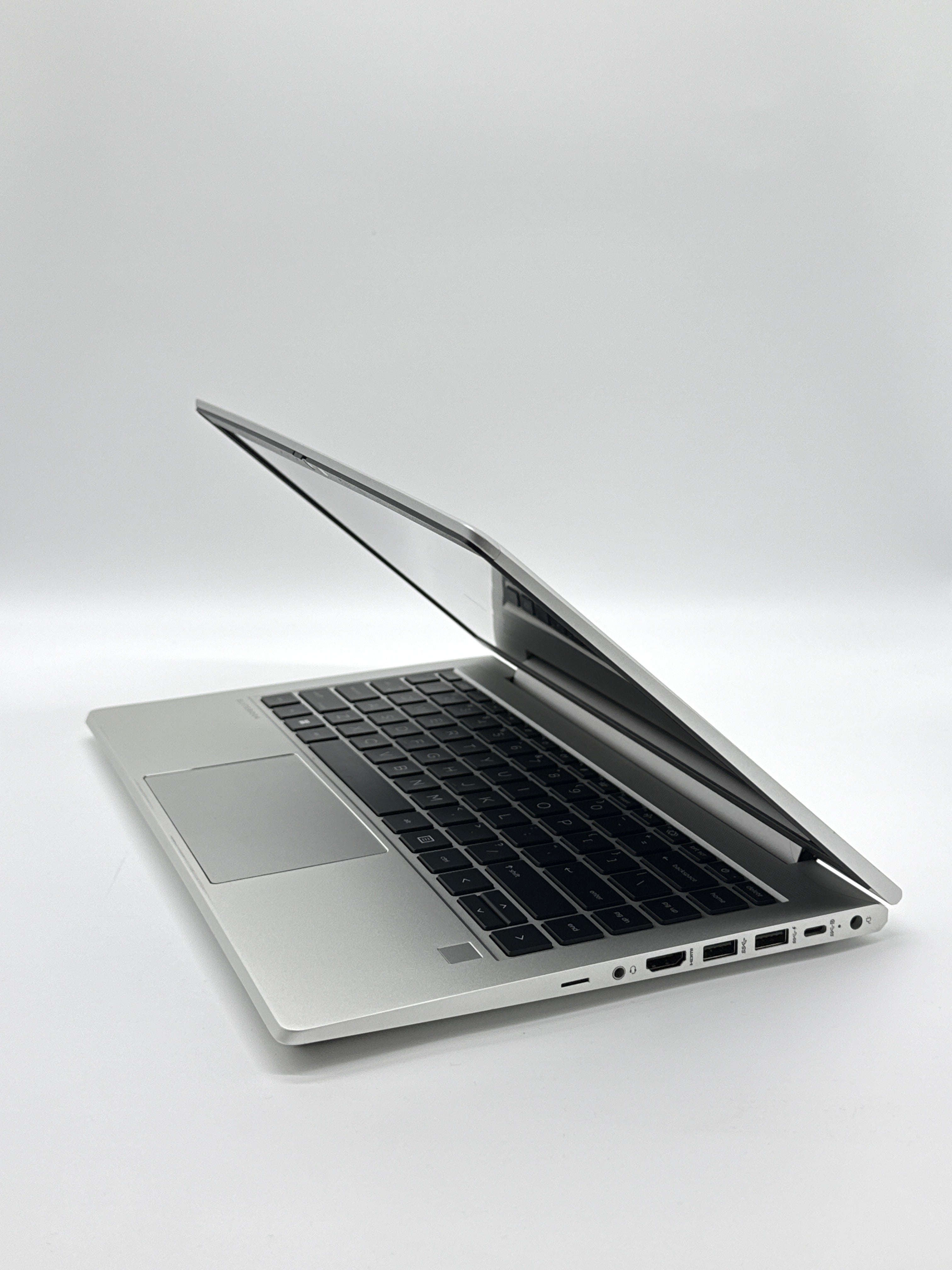 HP EliteBook 645 G10 14 Inch AMD Ryzen 7 Pro 7730U 16GB RAM 256GB SSD Silver