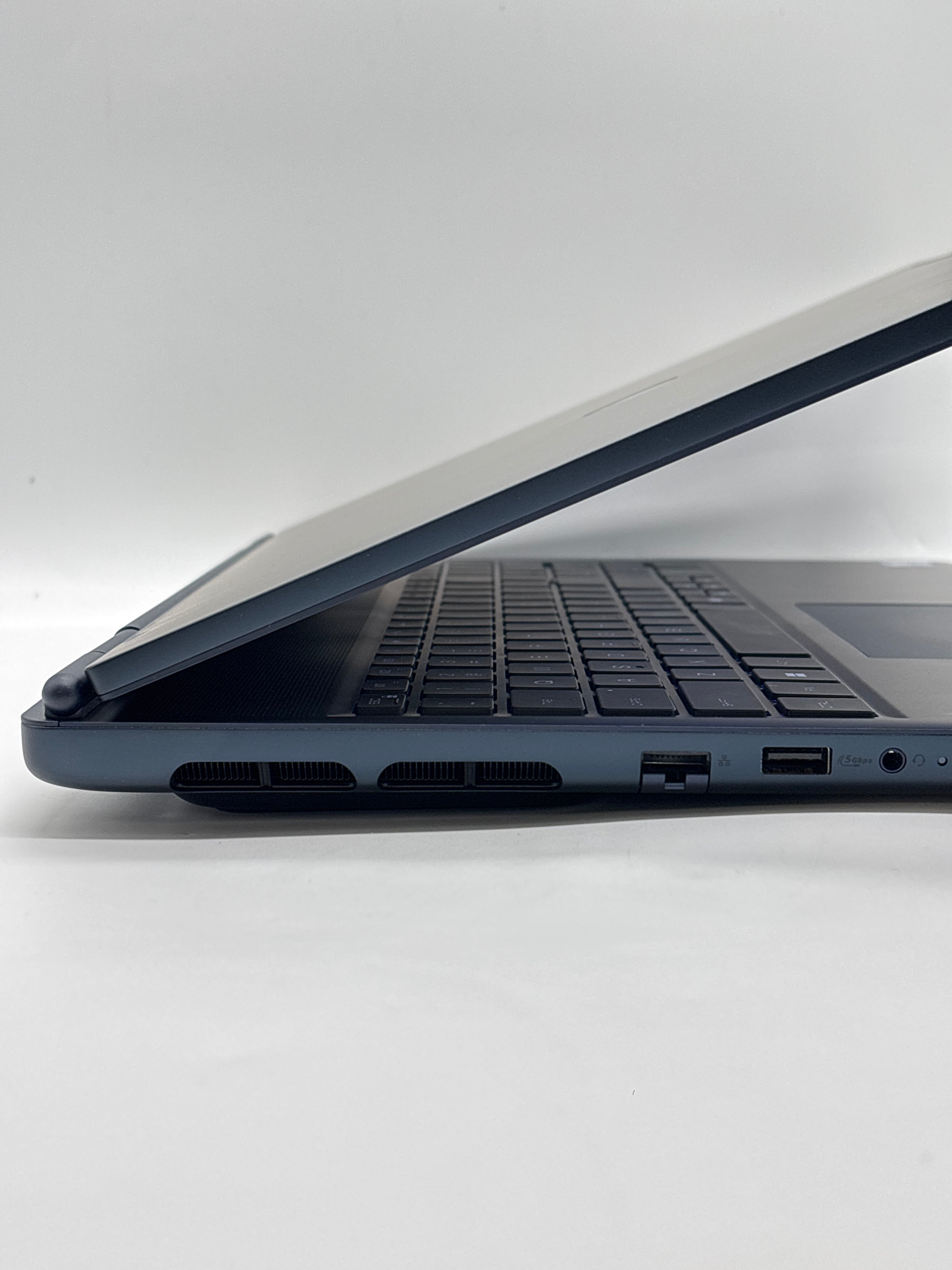 Dell Alienware 16X Aurora Ultra 9 275HX 32GB RAM 1TB SSD RTX 5060 - Warranty