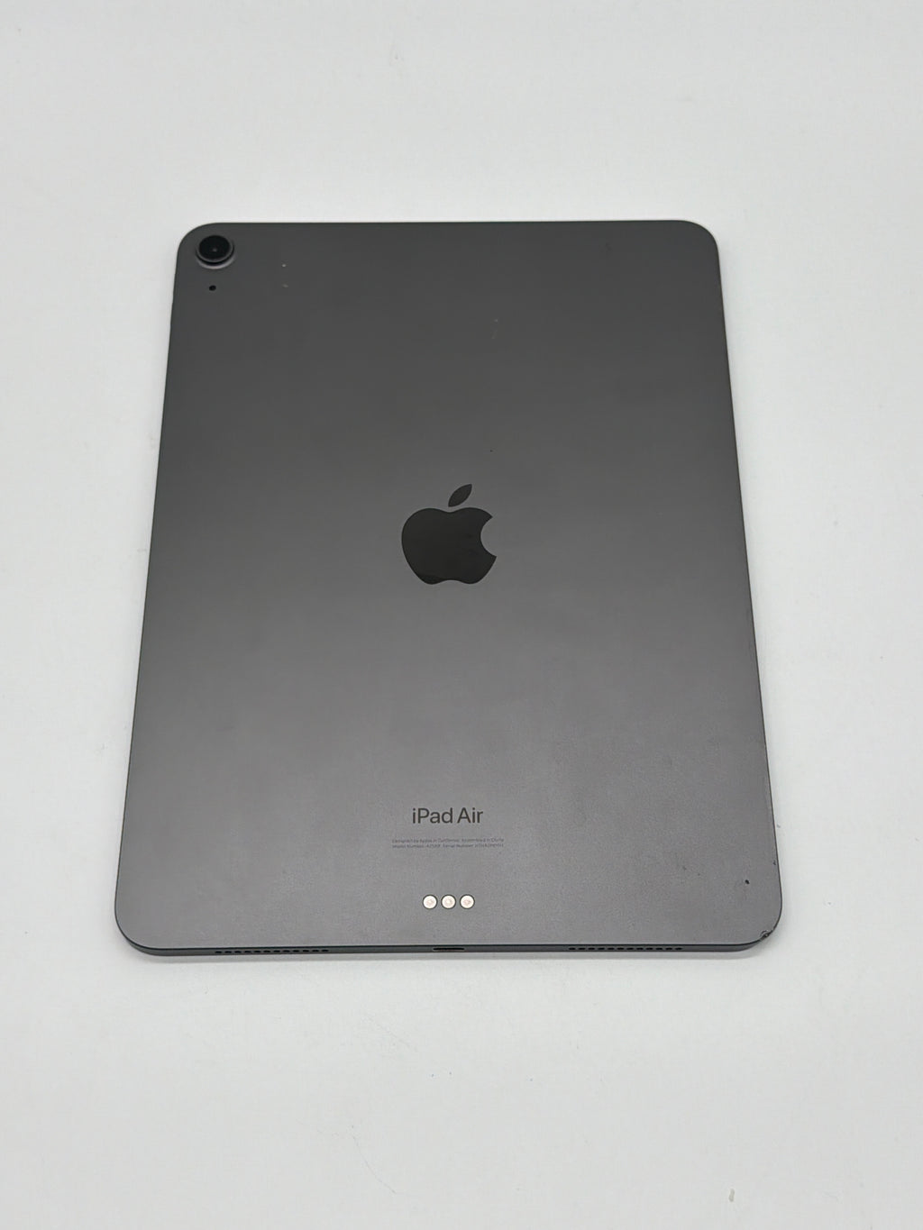 Apple iPad Air (5th Gen) A2588 64GB Wi-Fi Gray - Remotely Managed/Cracked Screen