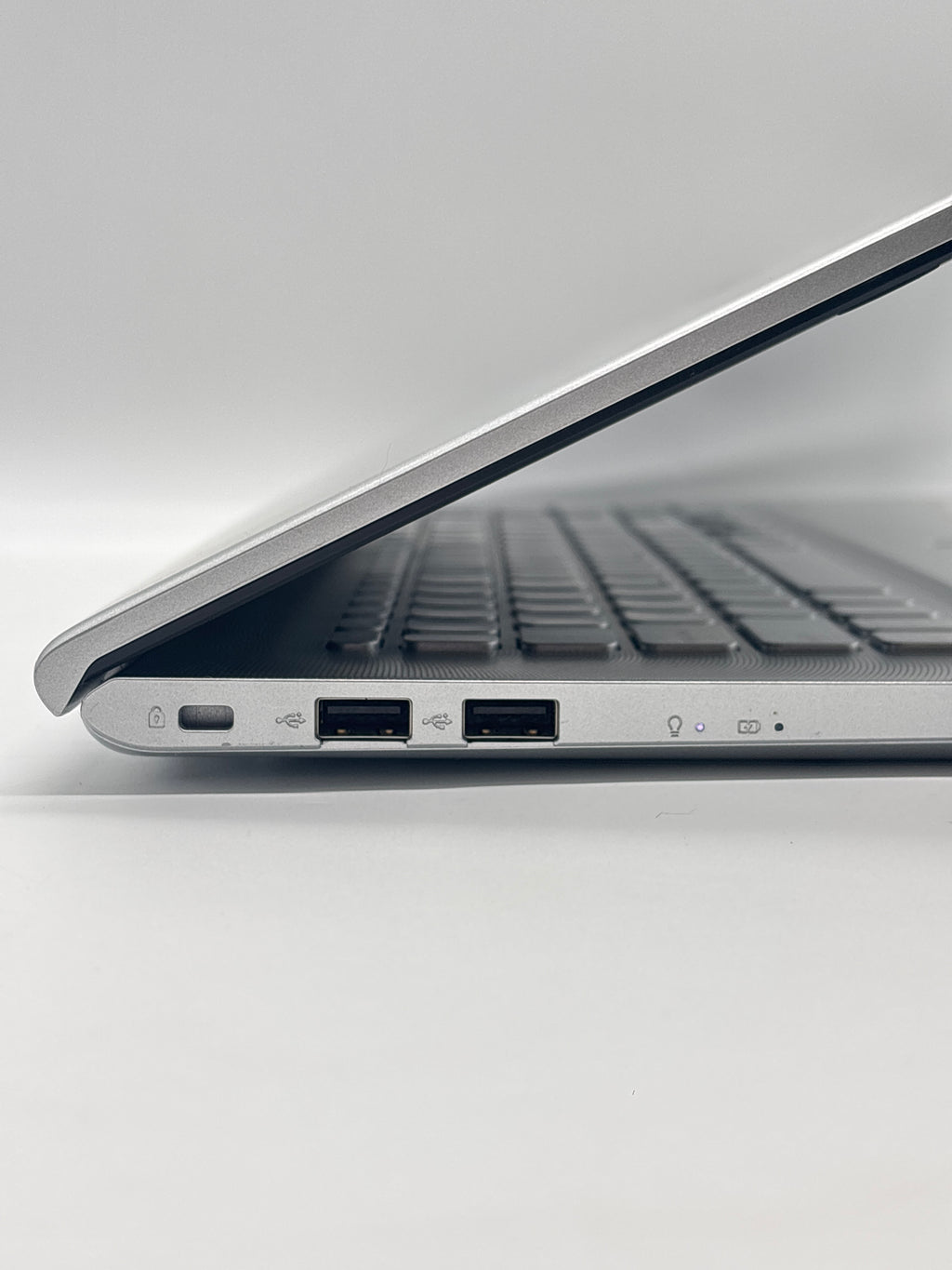 Asus Vivobook X712J i5-1035G1 12GB RAM 1TB HDD