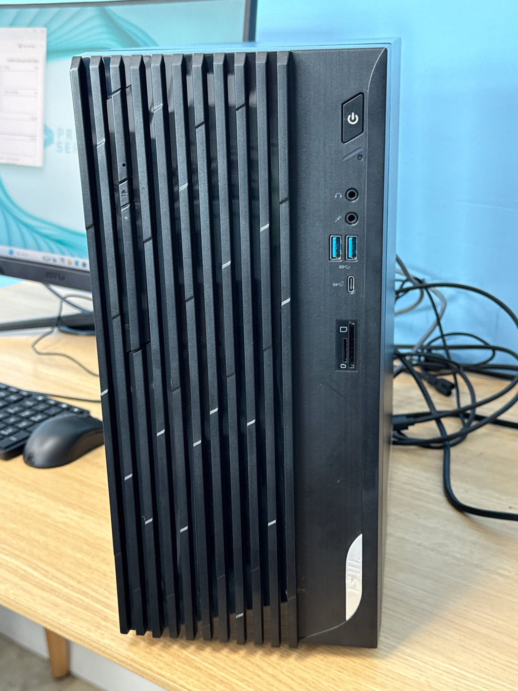 MSI Pro Series Desktop Computer i7-13700F 32GB RAM 2TB SSD RTX 4060 - Used