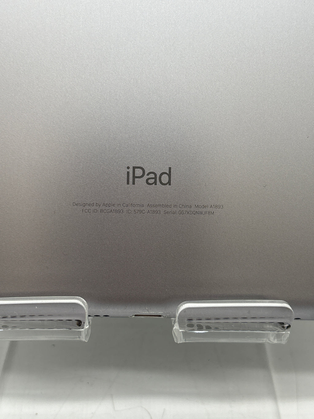Apple iPad 6th Gen A1893 128GB Wi-Fi - Used