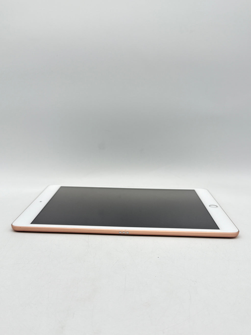 Apple iPad 7th Gen A2197 10.2 inch 64GB Gold Wi-Fi Only Used