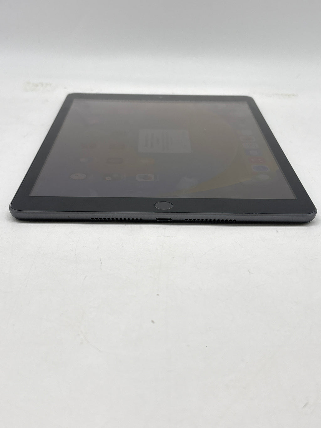 Apple iPad 8th Gen 10.2" A2270 32GB Wi-Fi - Used
