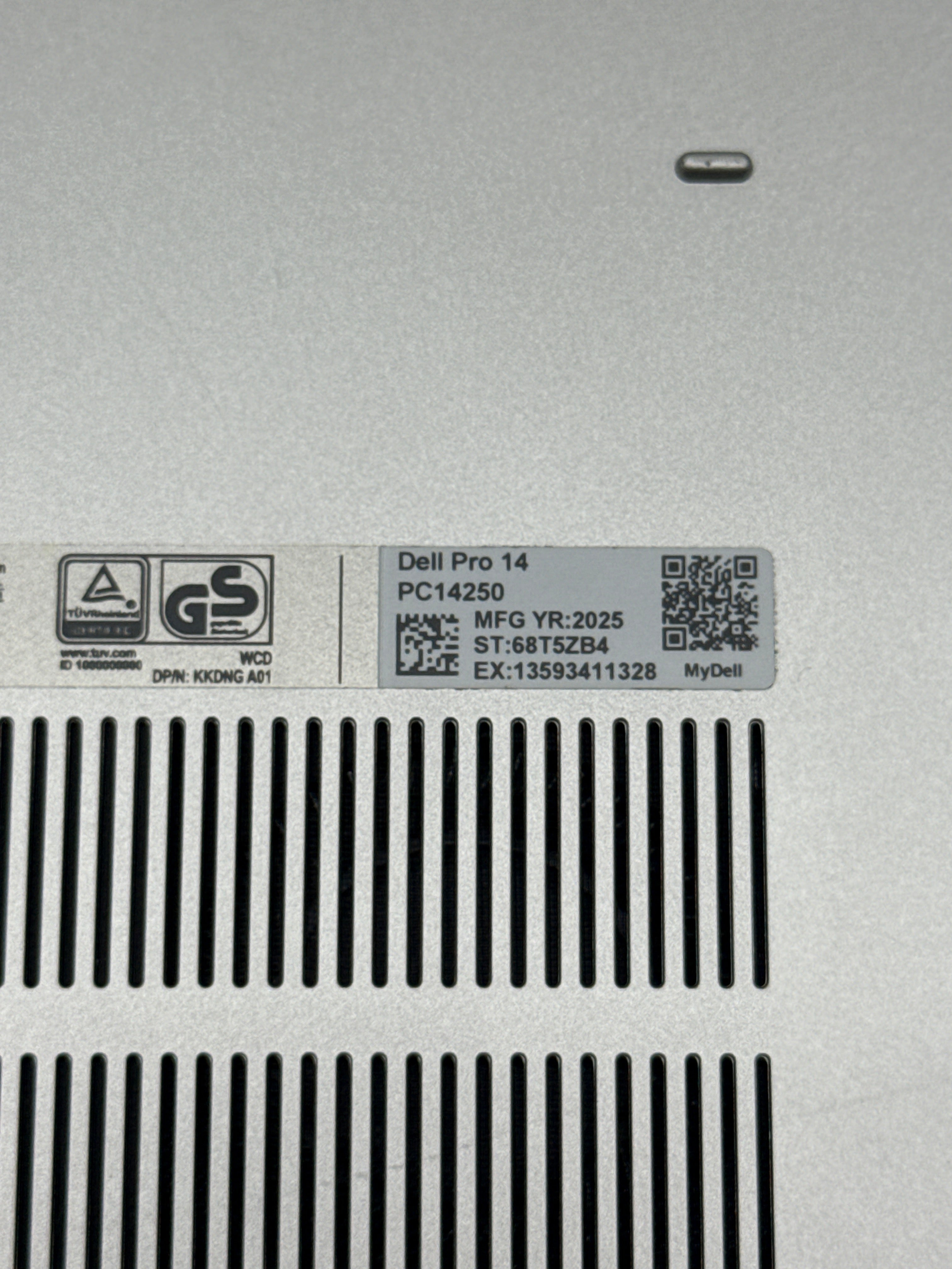 Dell Pro 14 14" Core Ultra 5 235U 2.0GHz 16GB RAM 512GB SSD Gray Used
