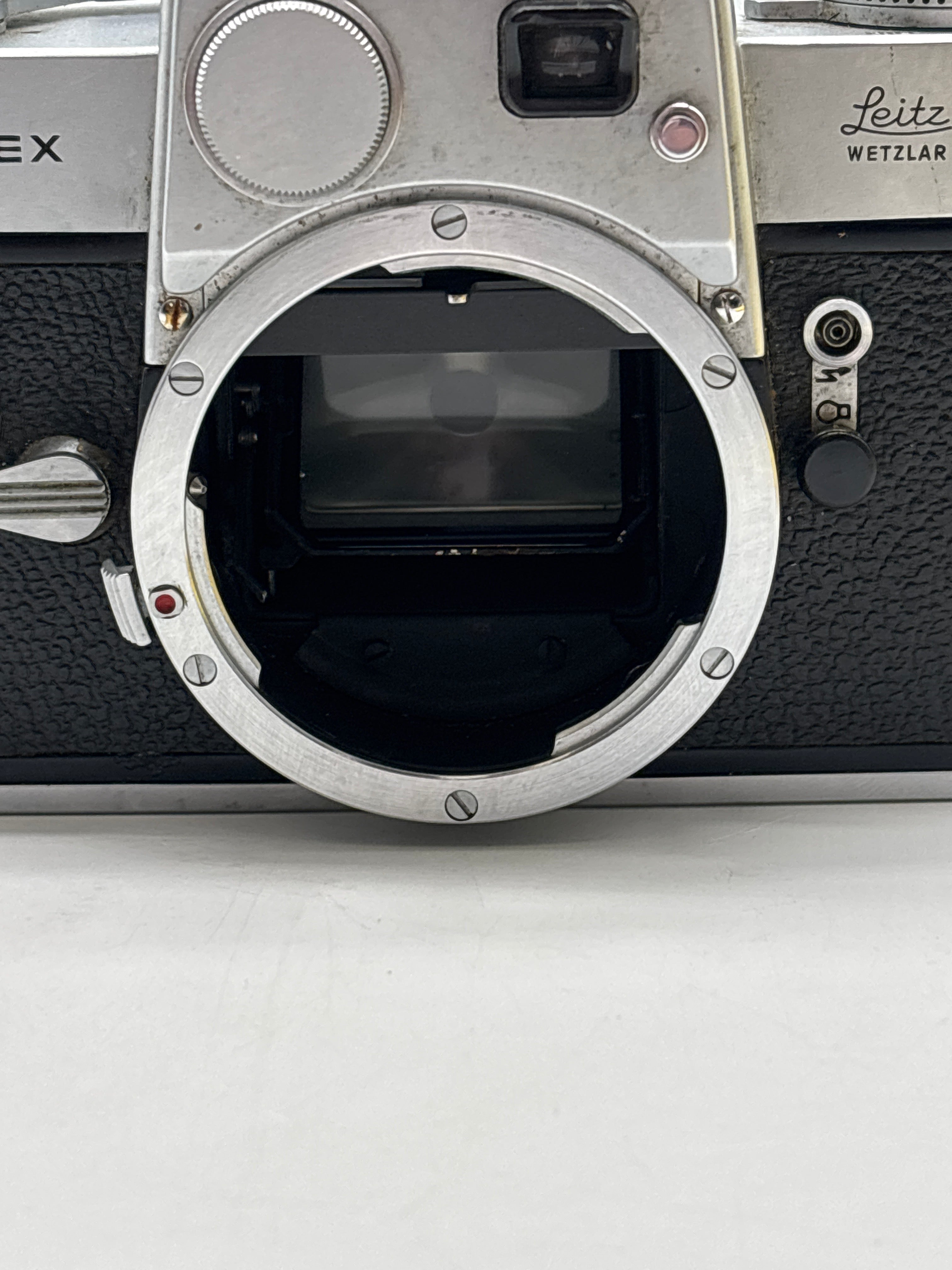 Leicaflex Version 1 35mm SLR Film Camera Collectible - Untested