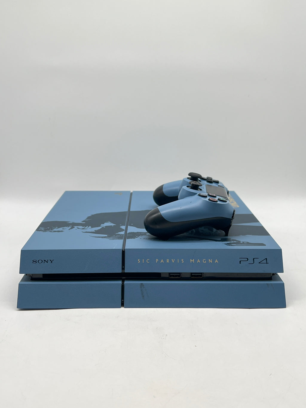 Sony PlayStation 4 Uncharted Limited Edition CUH-1215A 500GB Gray/Blue w/ Controller Used