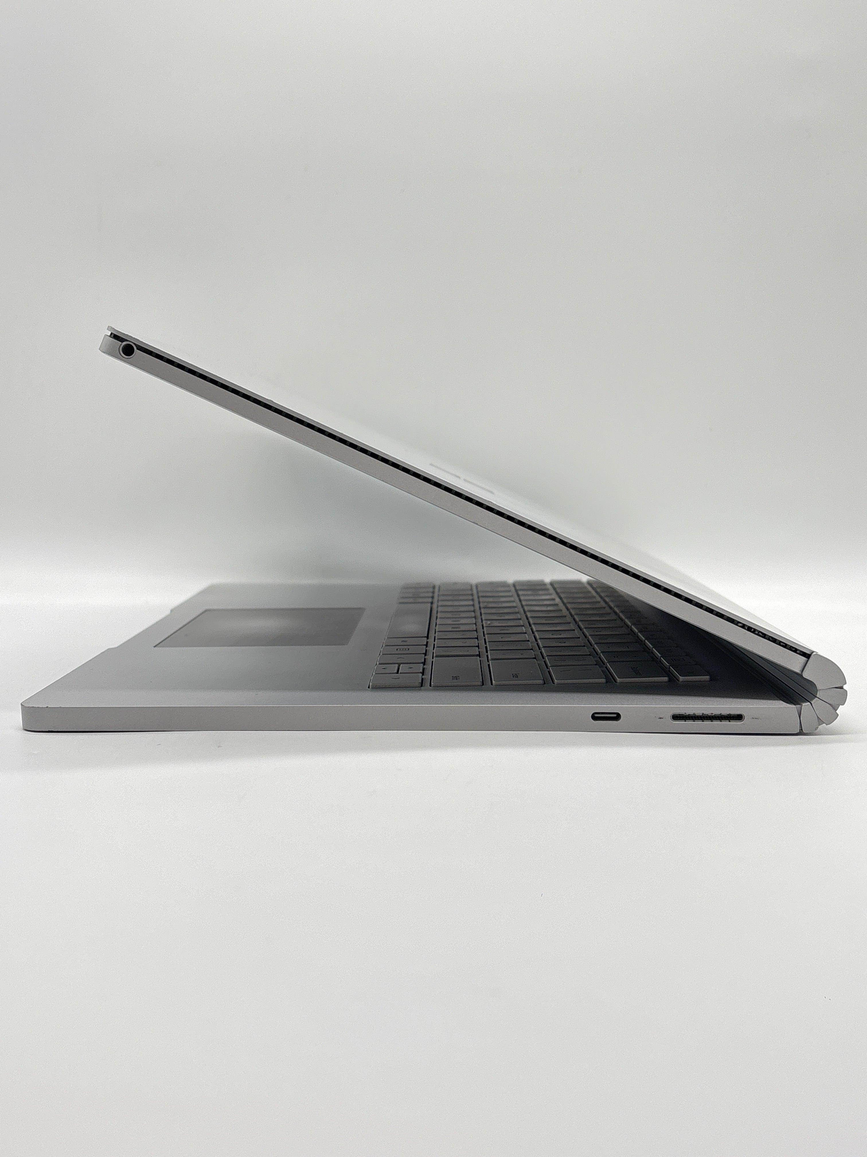 Microsoft Surface Book 2 i7-8650U 8GB RAM 256GB SSD GTX 1050