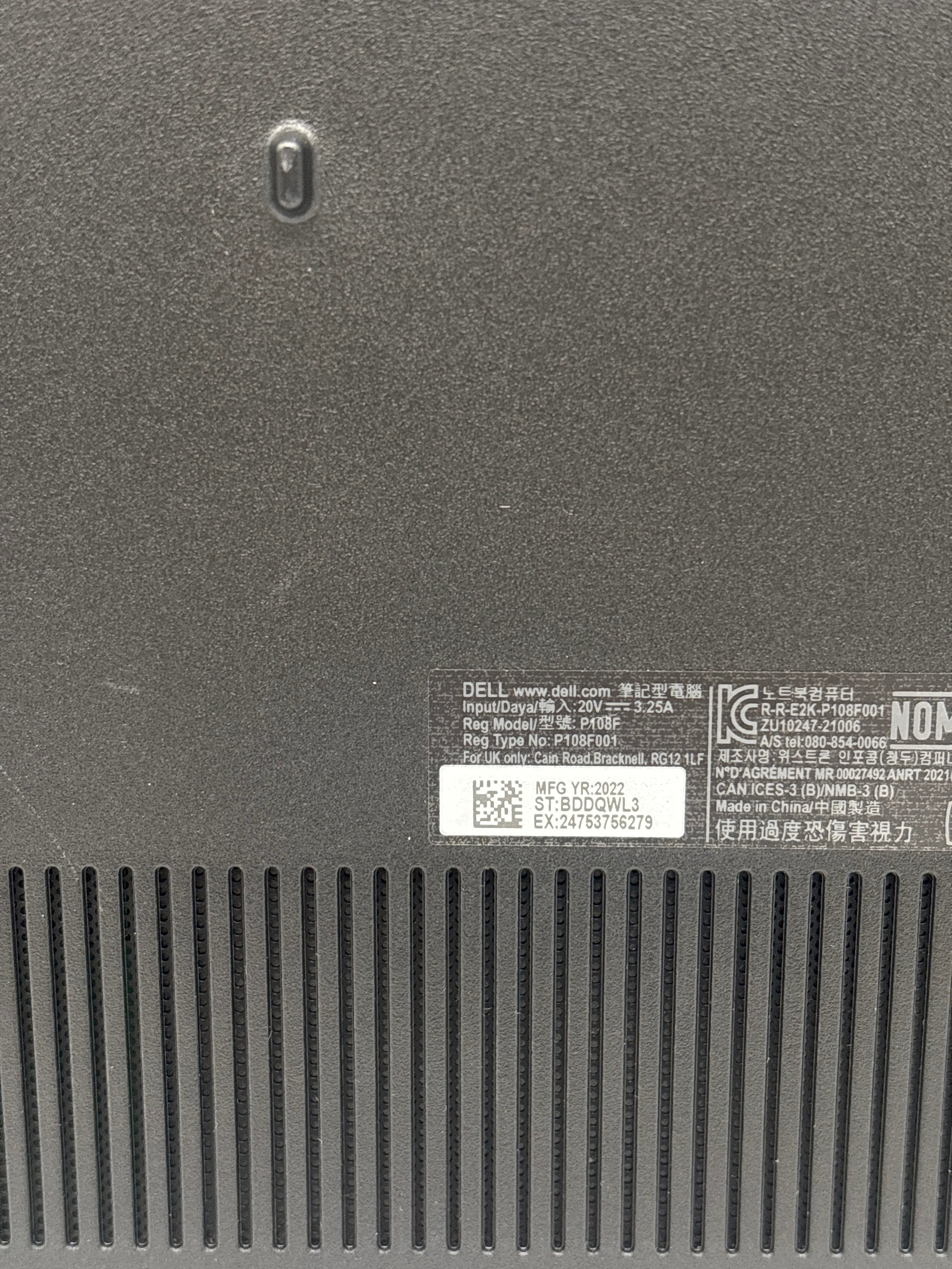 Dell Latitude 3520 15.6" Core i5-1135G7 4GB RAM 256GB SSD GeForce MX350 - Used