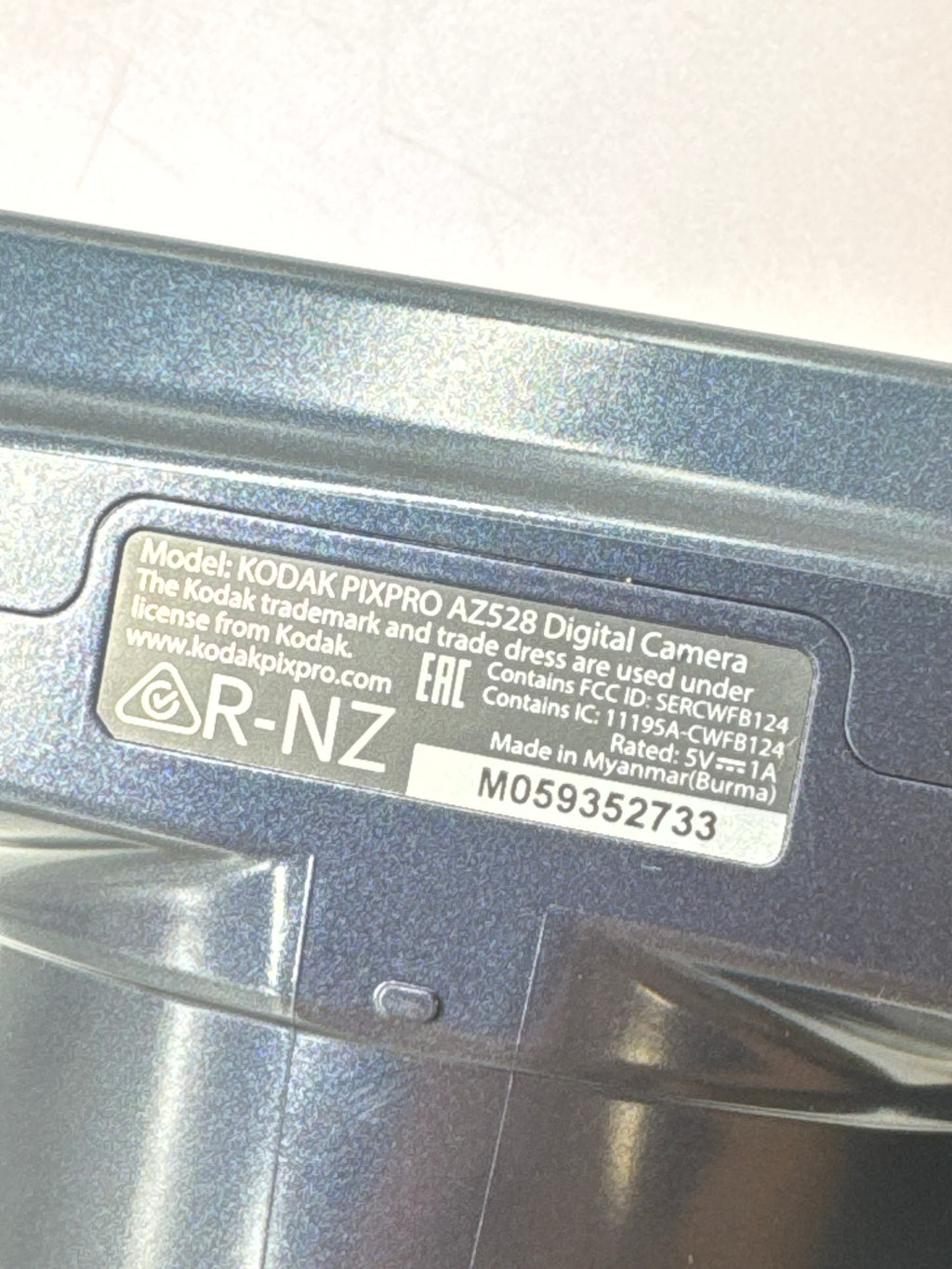 Kodak PIXPRO AZ528 16.0MP Digital Camera - Used