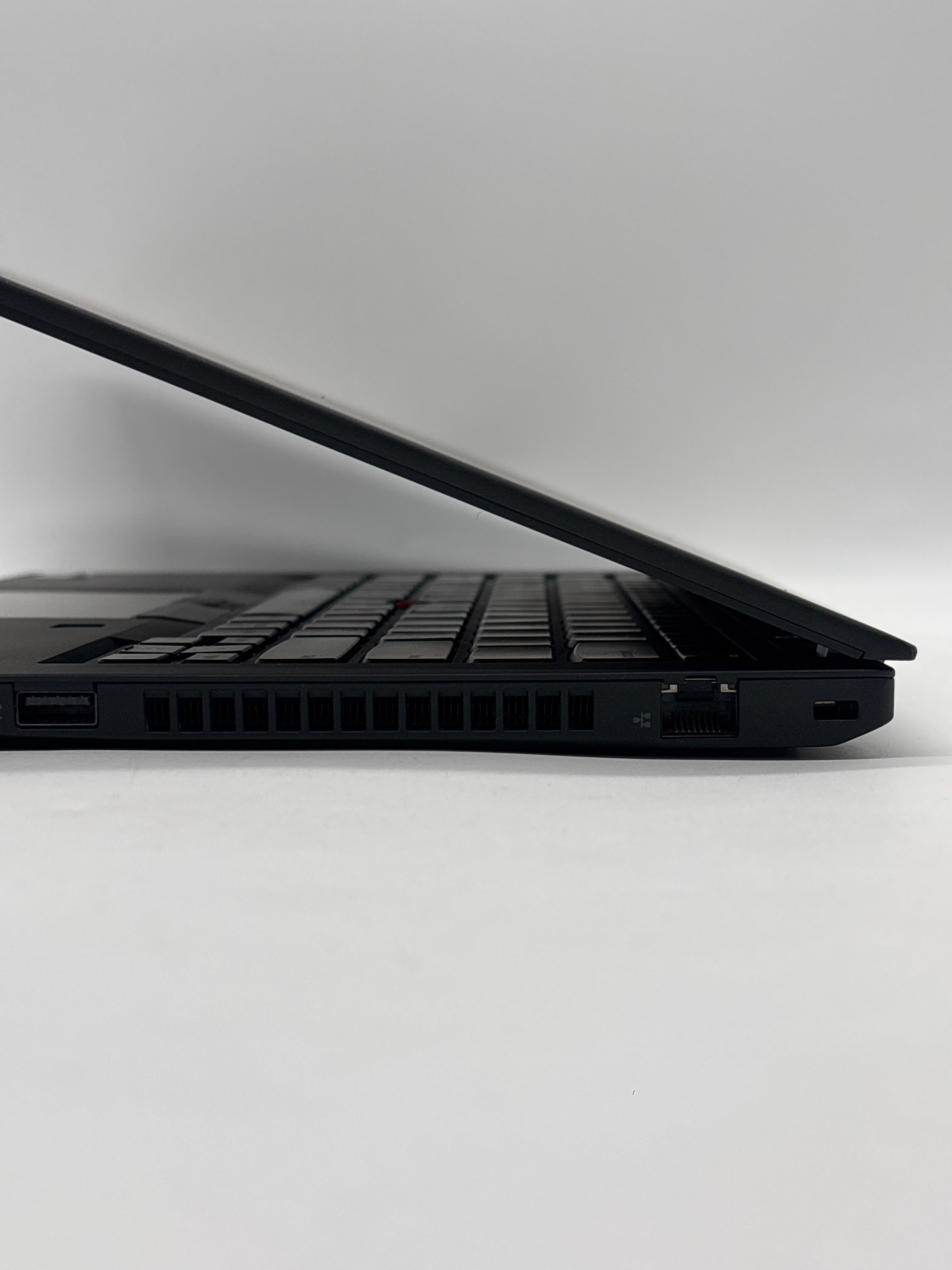 Lenovo ThinkPad T14 Gen 2 Touch Ryzen 7 Pro 5850U 24GB RAM 256GB SSD