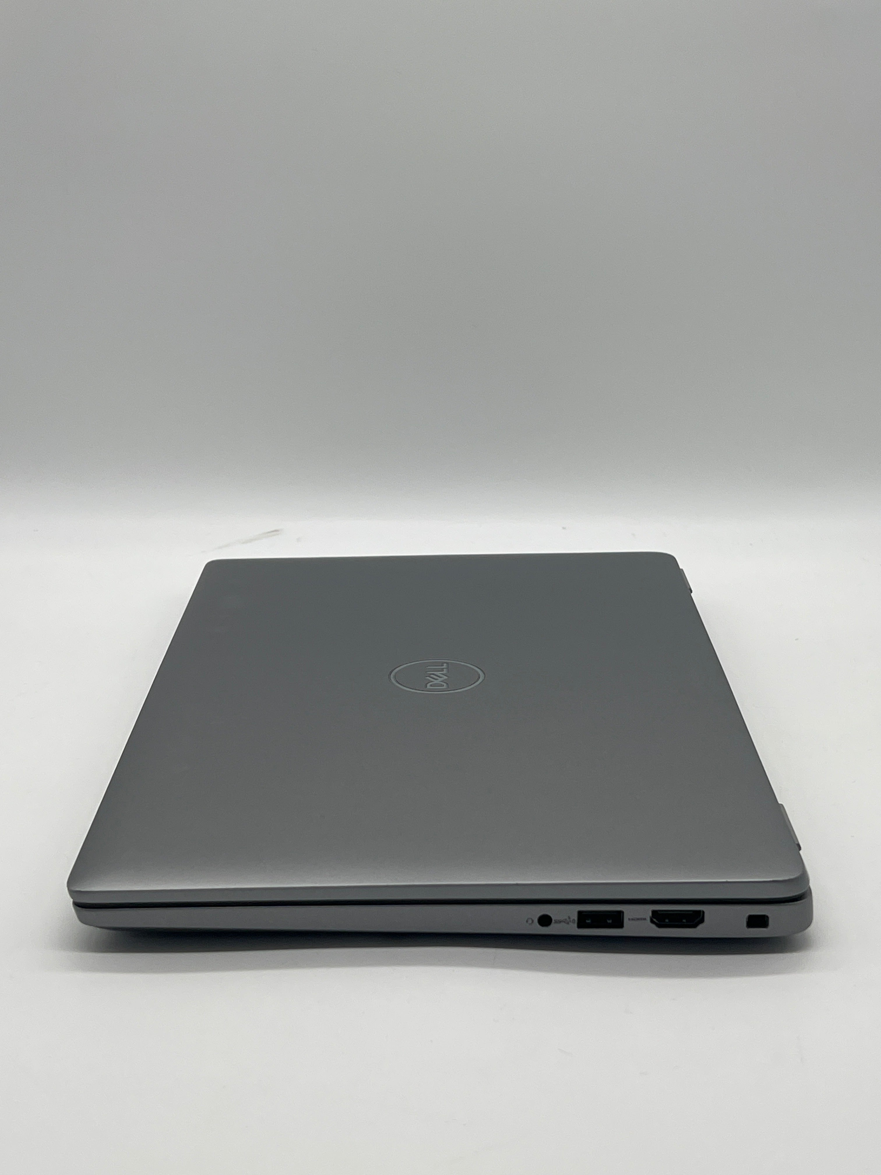 Dell Latitude 5450 14 inch Intel Core Ultra 5 135U 32 GB RAM 512 GB SSD