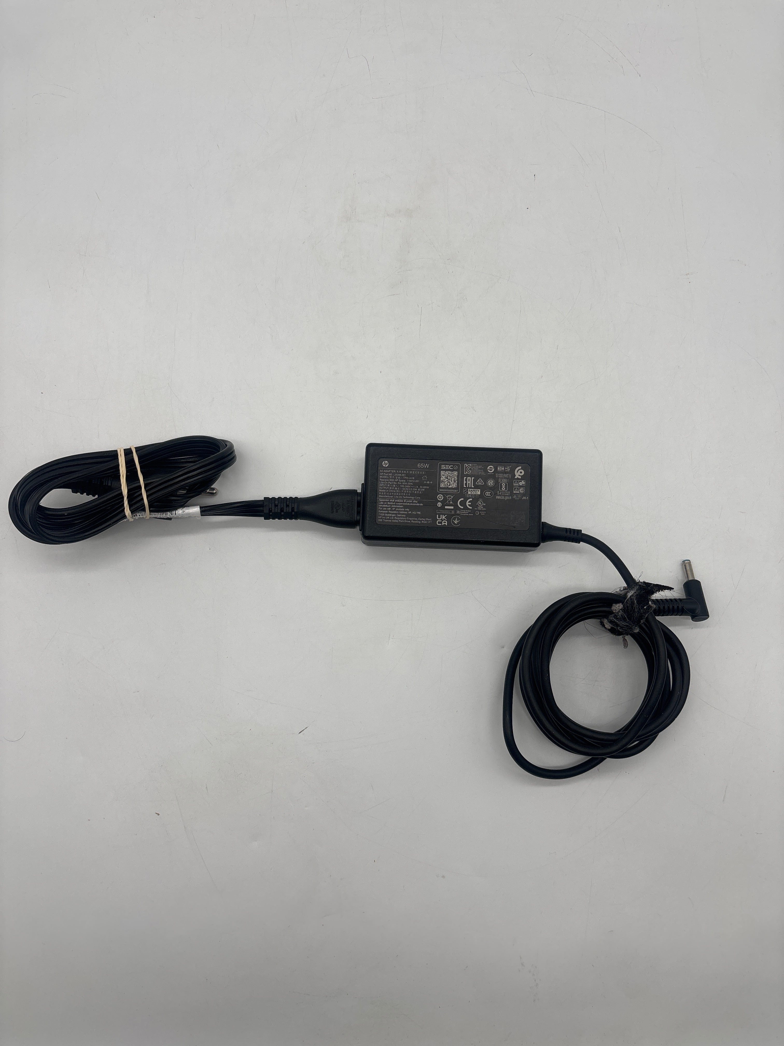 HP 15-ef0025wm Ryzen 5 3500U 16GB RAM 256GB SSD