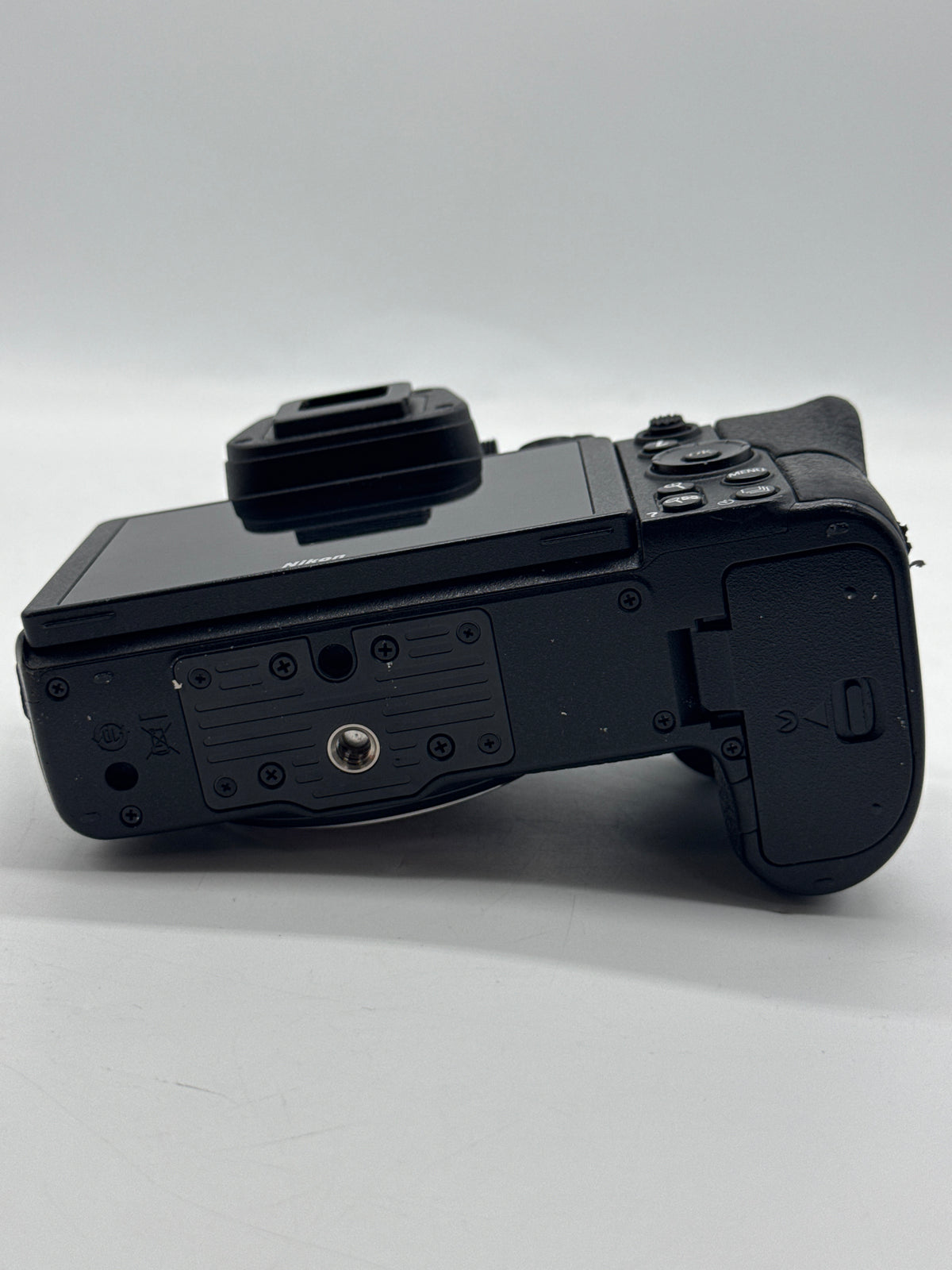Nikon Z7 Mirrorless Body Only Black - Read