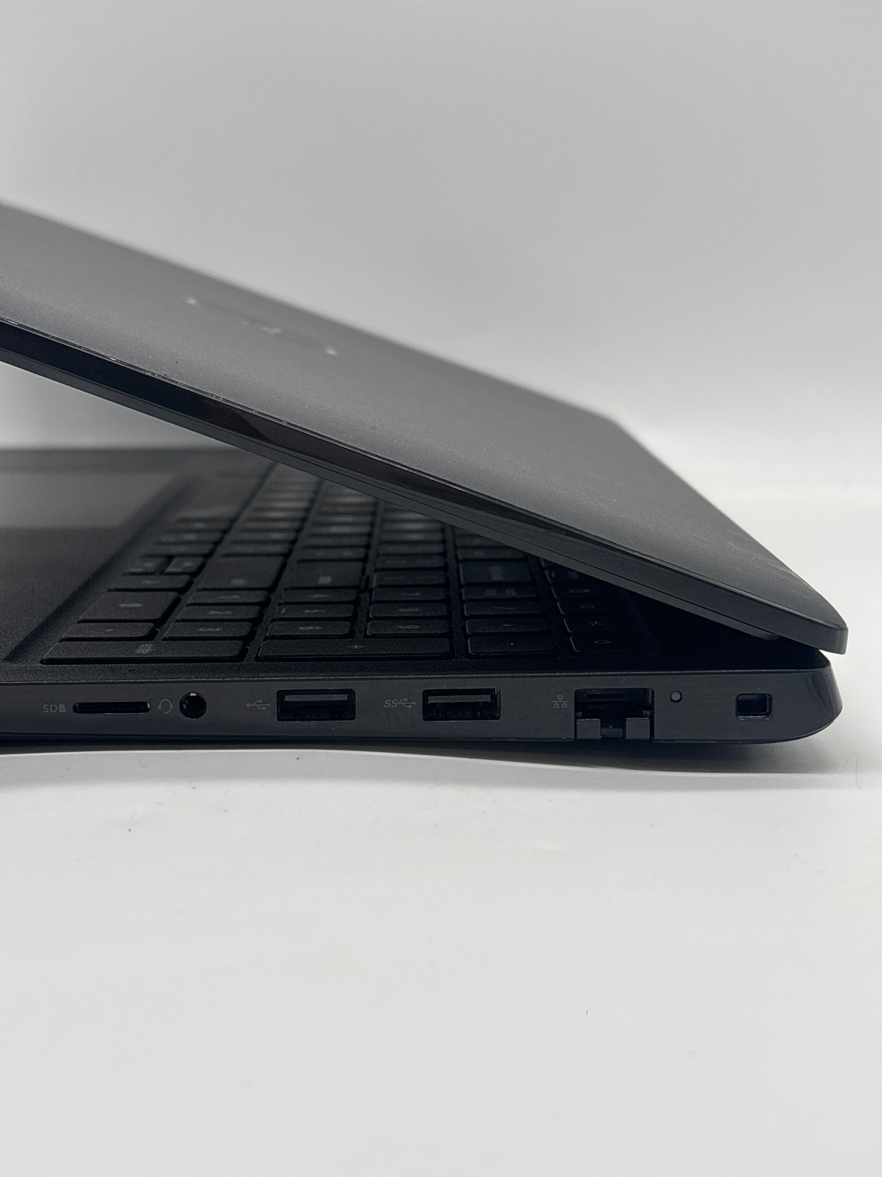 Dell Latitude 3520 15.6" i3-1115G4 8GB RAM 256GB SSD - Remotely Managed