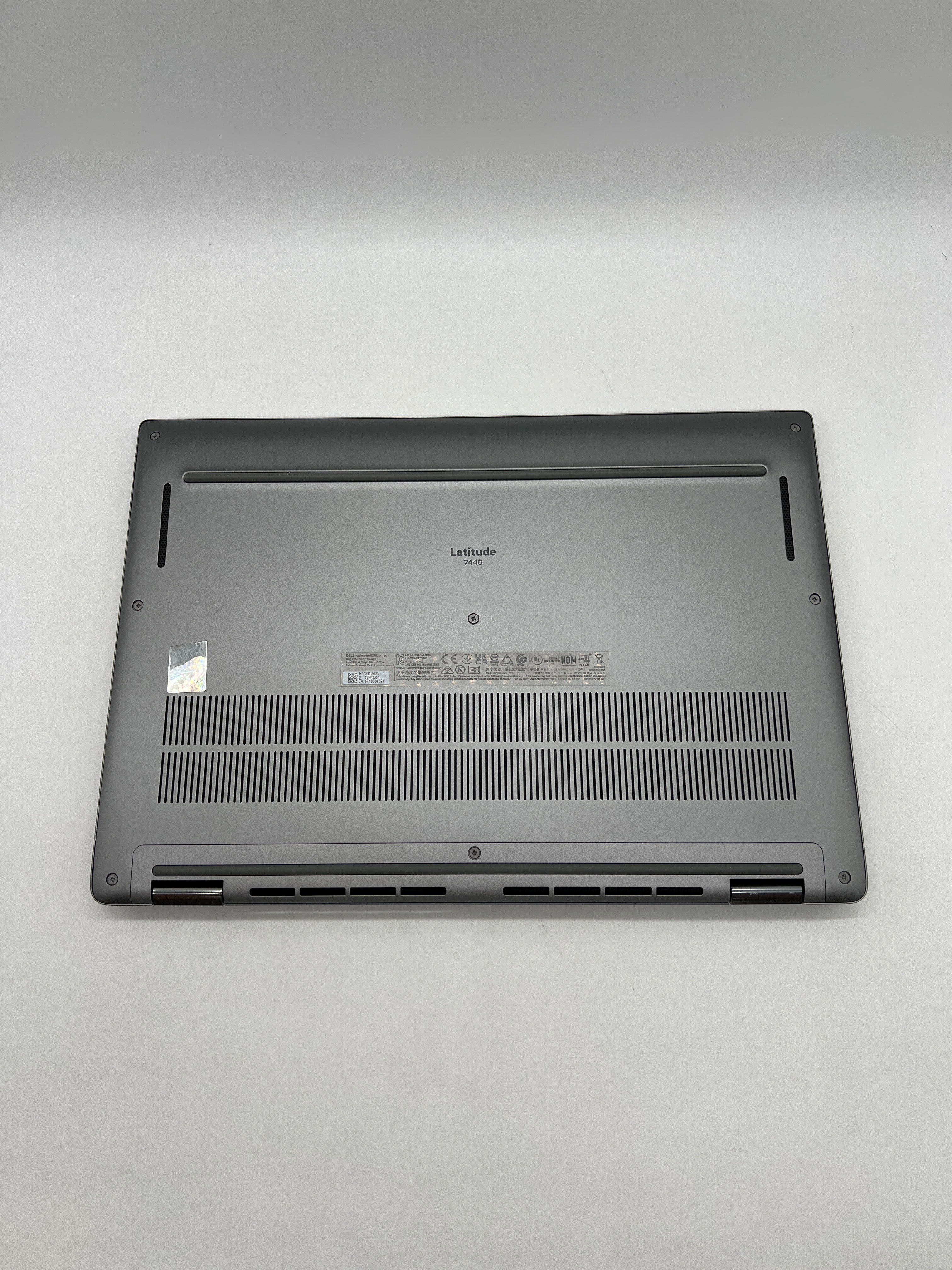 Dell Latitude 7440 2-in-1 Core i7 13th Gen 32GB RAM 512GB SSD