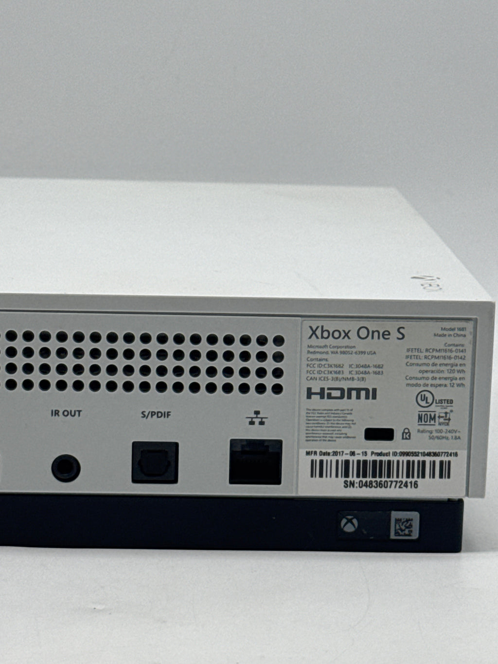 Microsoft Xbox One S 1681 500GB White Console w/ Controller HDMI Cable Used