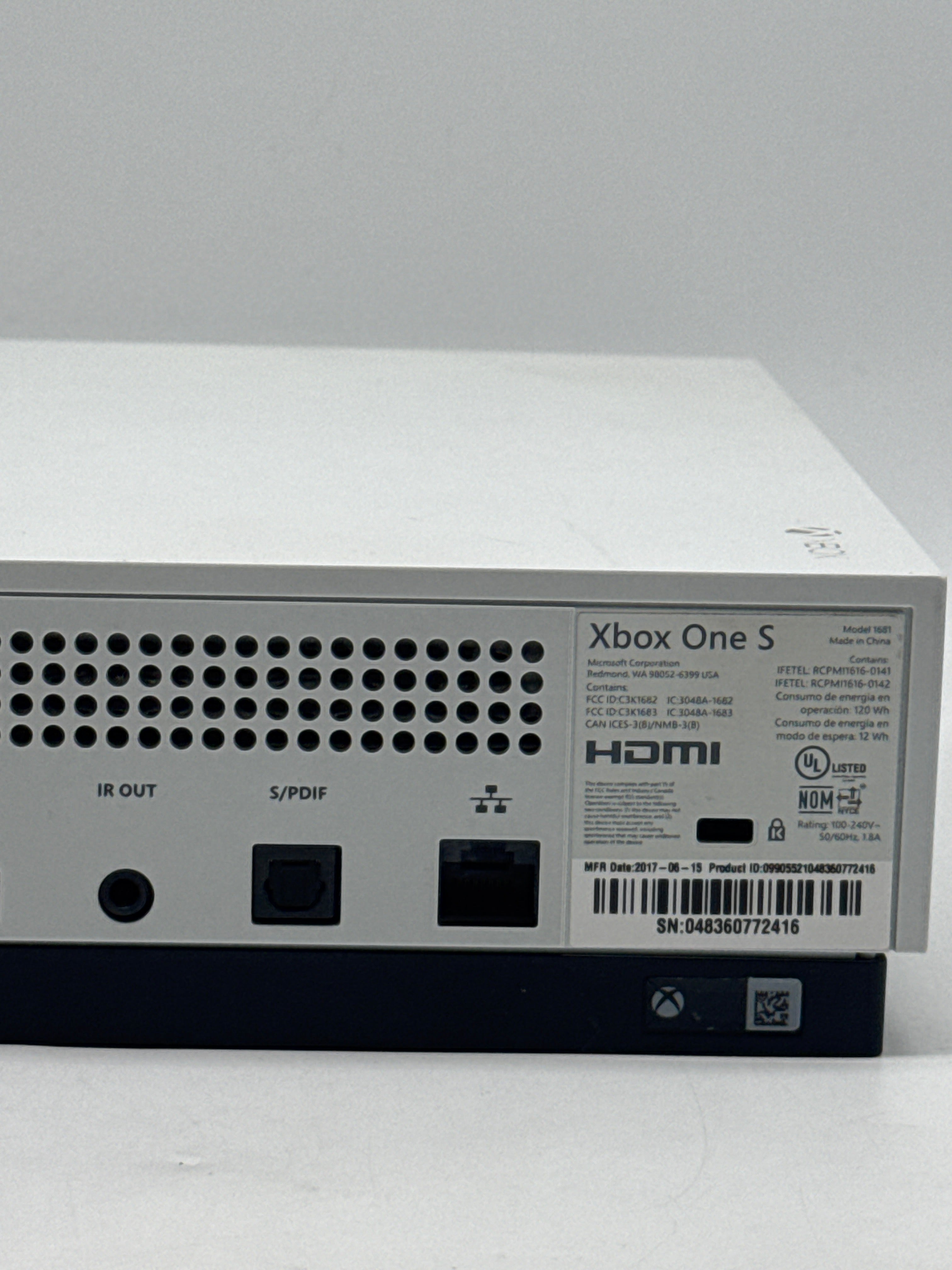 Microsoft Xbox One S 1681 500GB White Console w/ Controller HDMI Cable Used