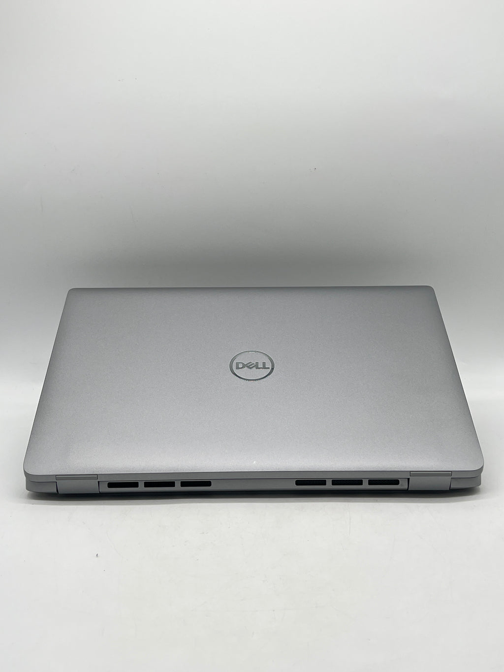 Dell Latitude 5440 13" Core i5-1335U 16GB RAM 256GB SSD Gray - Used