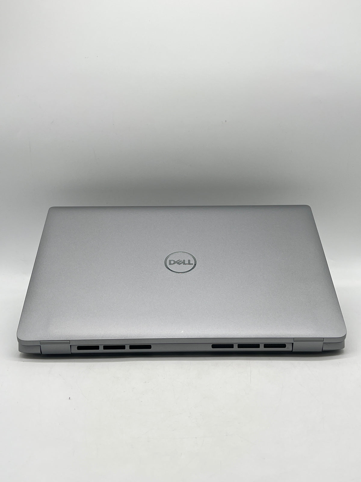 Dell Latitude 5440 13" Core i5-1335U 16GB RAM 256GB SSD Gray - Used