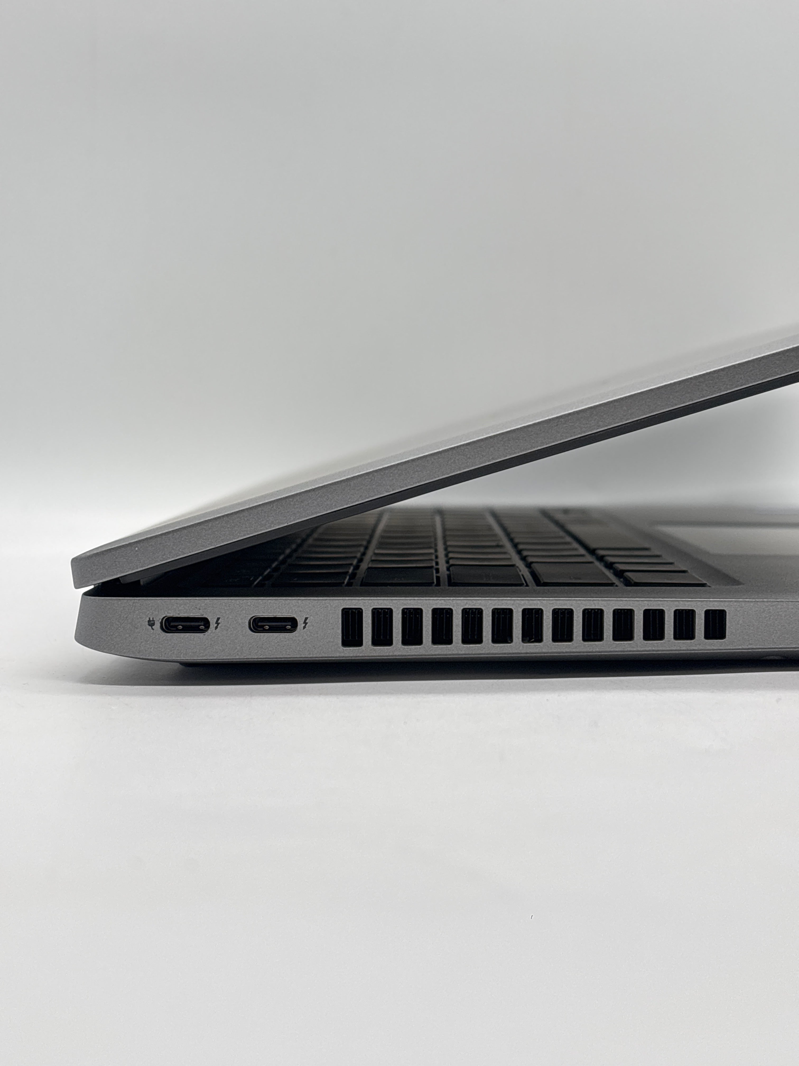 Dell Latitude 5430 i5-1235U 16GB RAM 256GB SSD