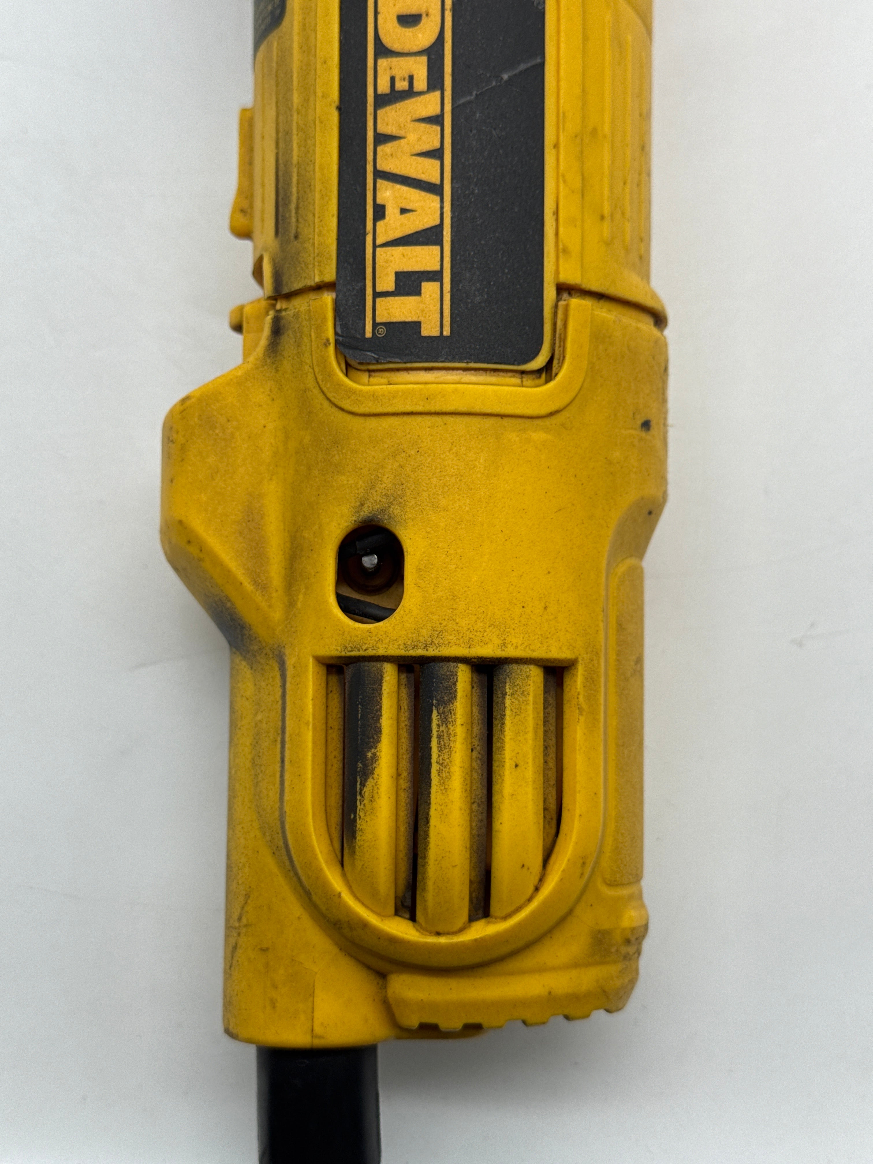 DEWALT DWE4012 120V 4-1/2" Corded Angle Grinder - For Parts (No Button)