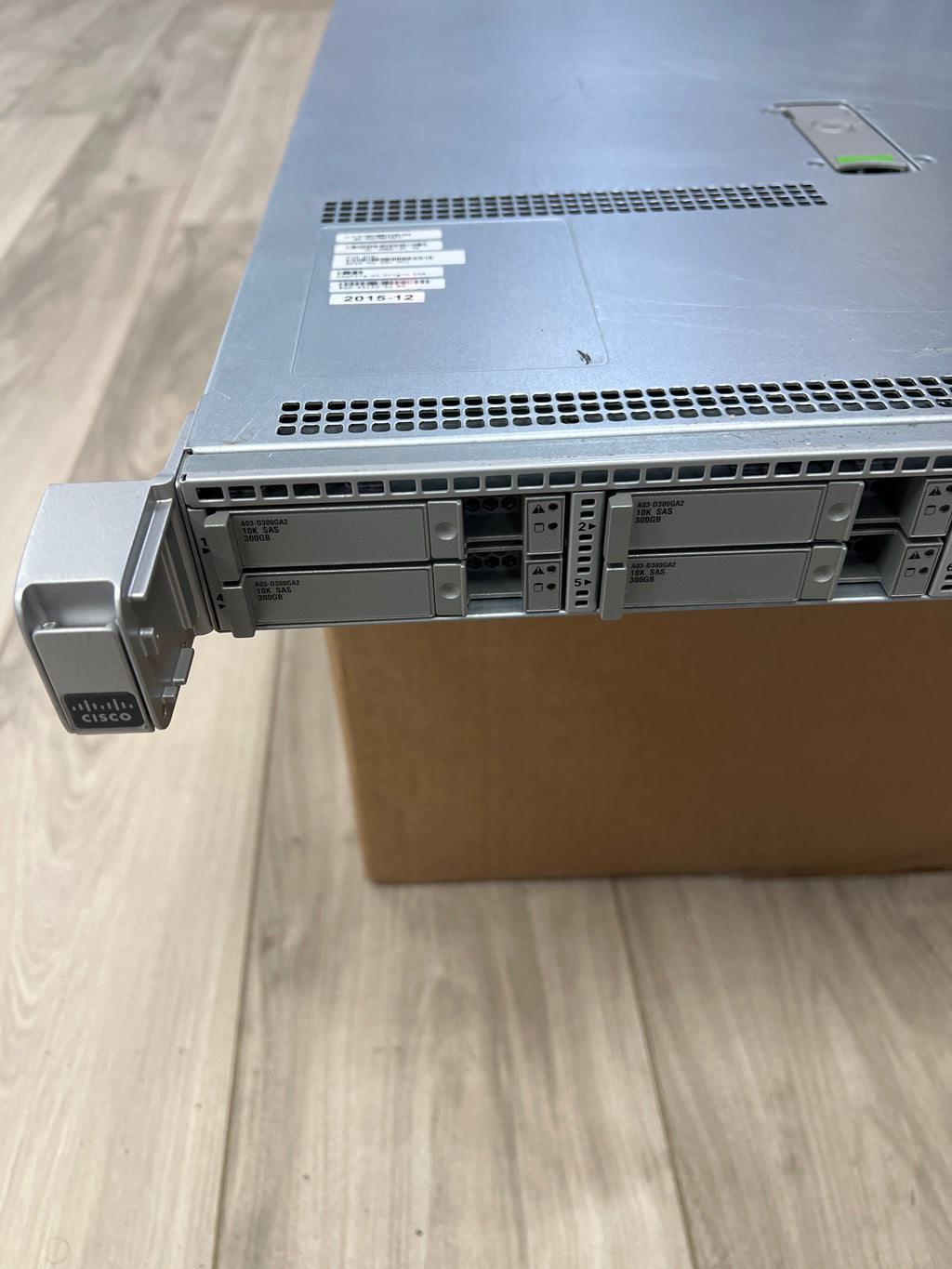 Cisco UCSC-C220-M4S Intel Xeon E5-2630 48GB RAM 2.4TB HDD Server NO OS