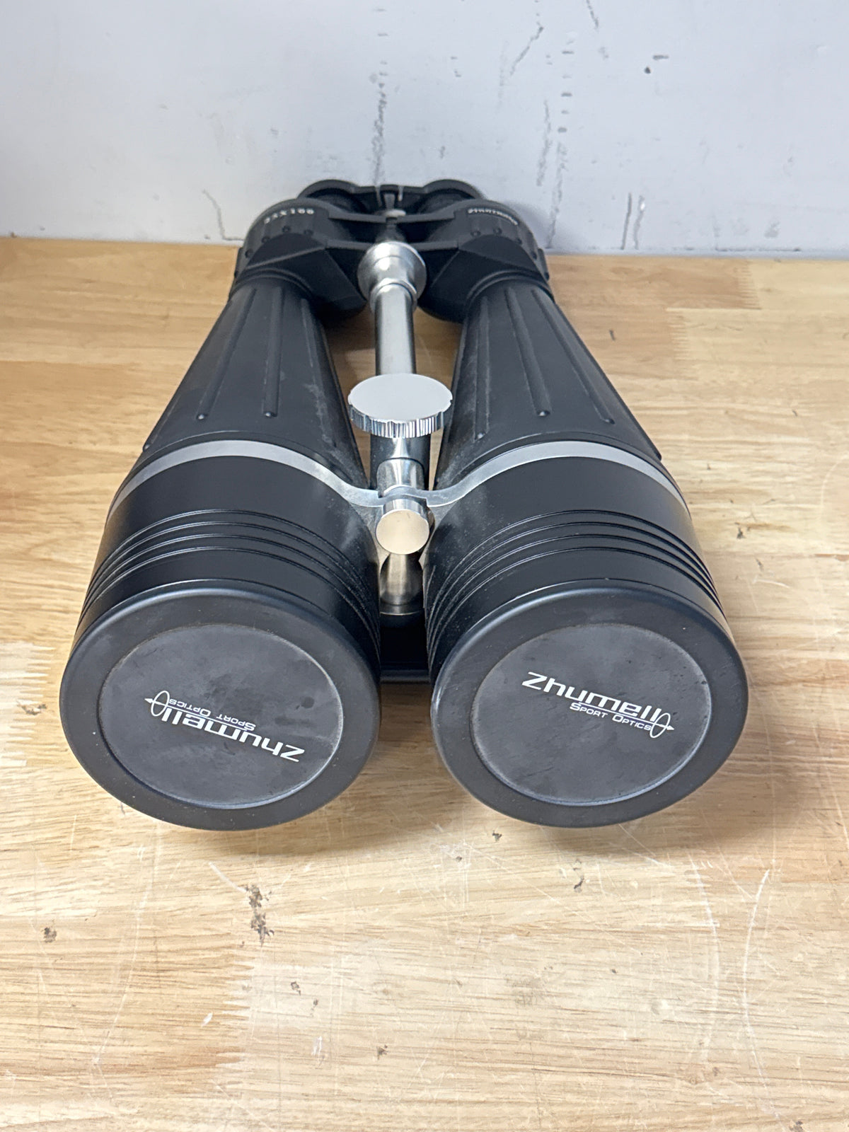 Zhumell Tachyon 25x100 Astronomy Binoculars Black w/ Hard Case & Tripod Mount