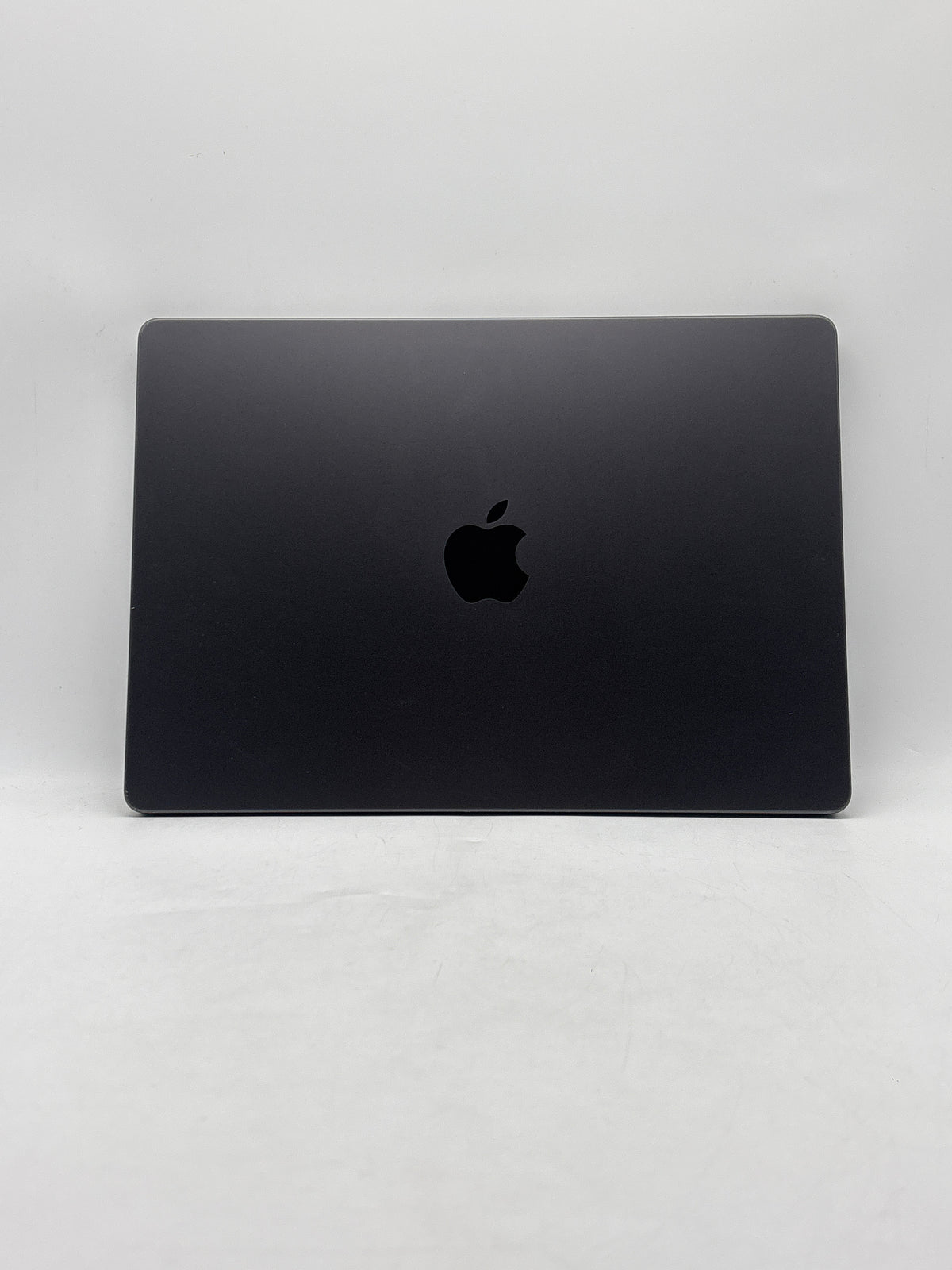 Apple MacBook Pro 14" A2992 M3 Pro 18GB RAM 512GB SSD Space Gray - Used