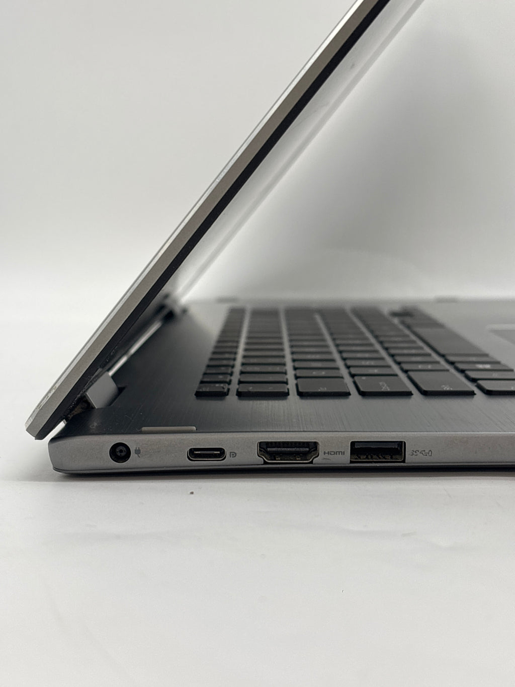Dell  Inspiron 15 7579 i7-7500U 16GB RAM 512GB SSD - Bad Display