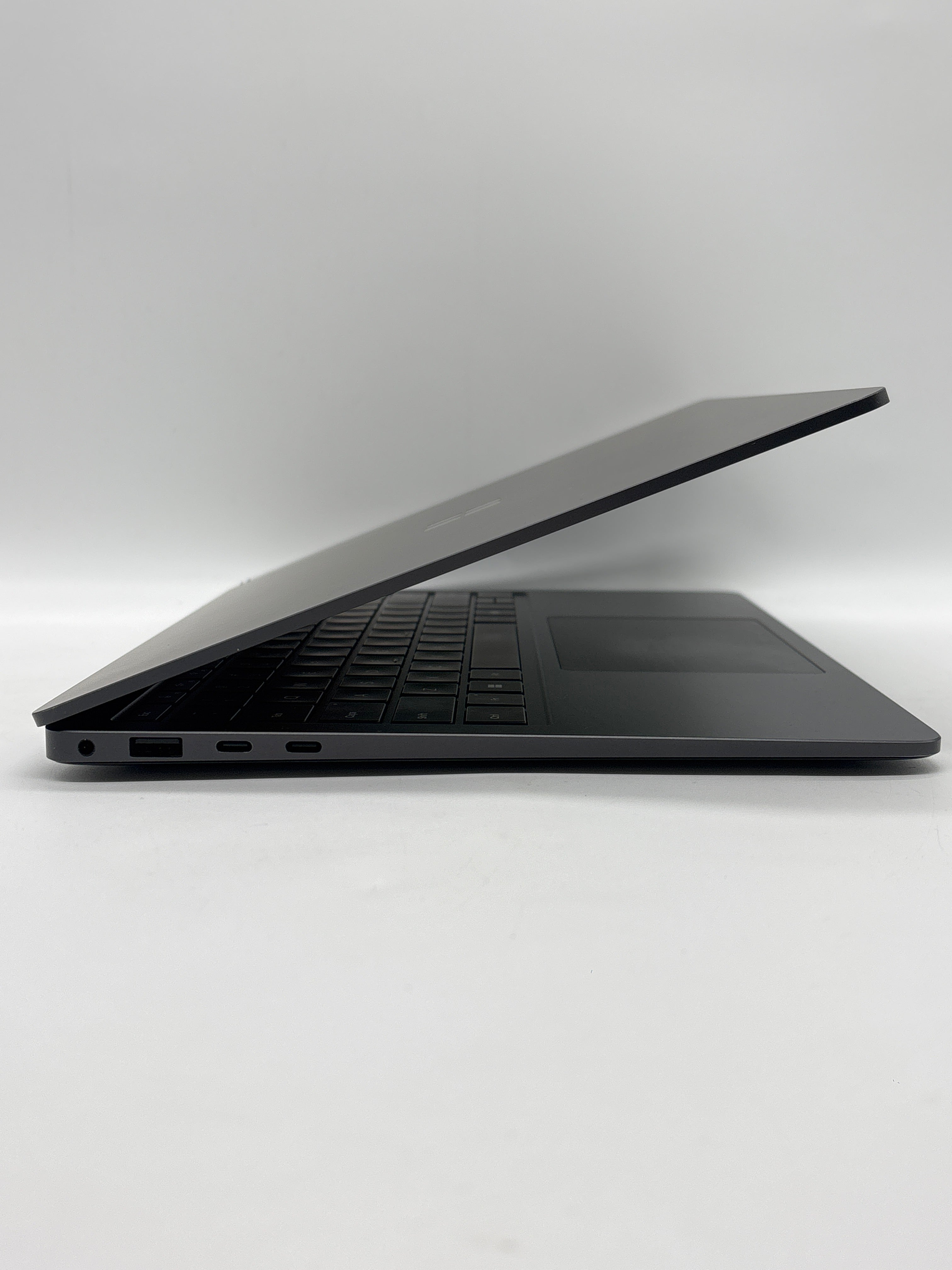 Microsoft Surface Laptop 7 2107 Ultra 7 268V 32GB RAM 1TB SSD - For Parts (READ)
