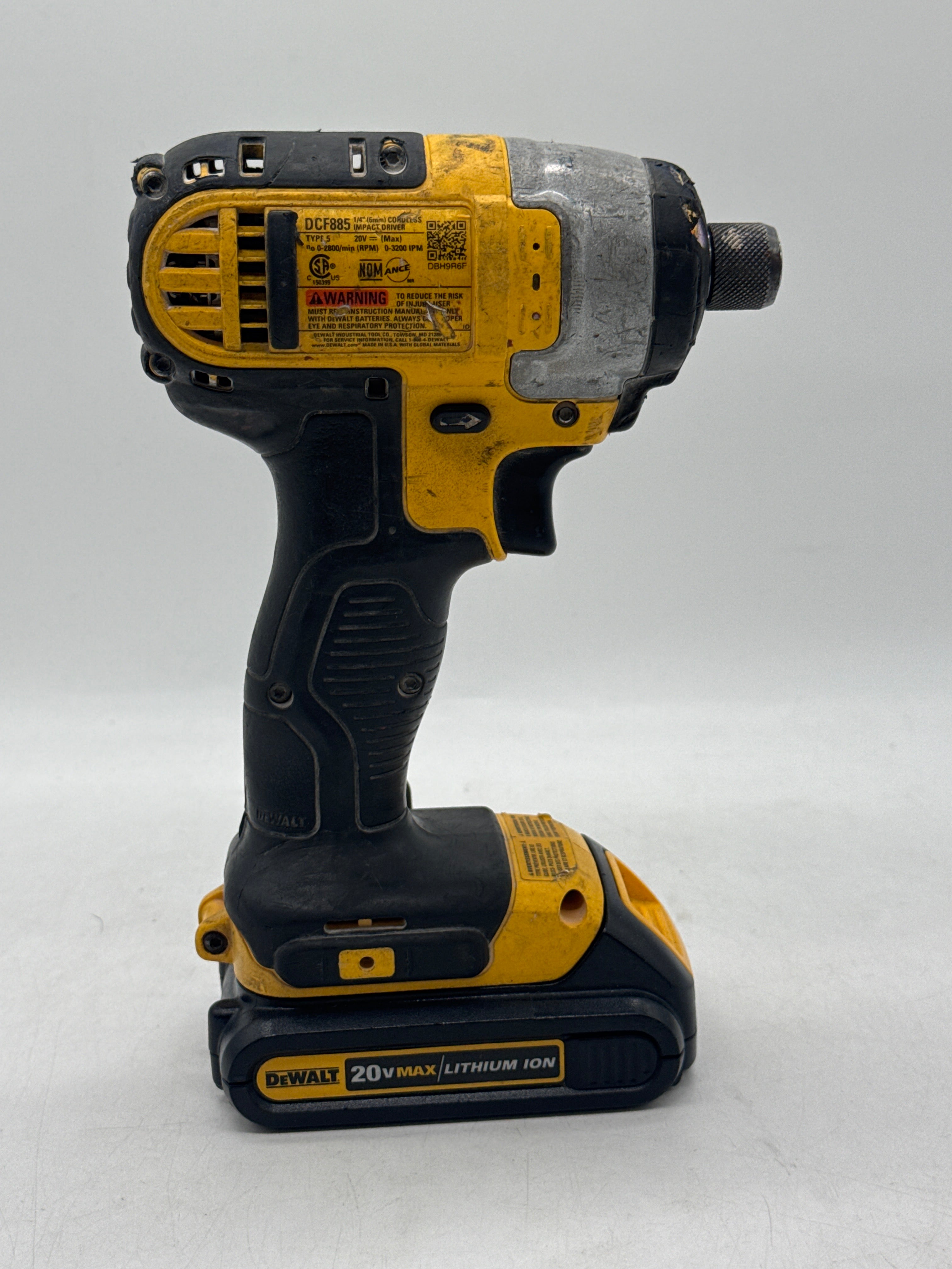 DEWALT DCF885 20V Max 1/4" Cordless Impact Driver w/ Battery - Used