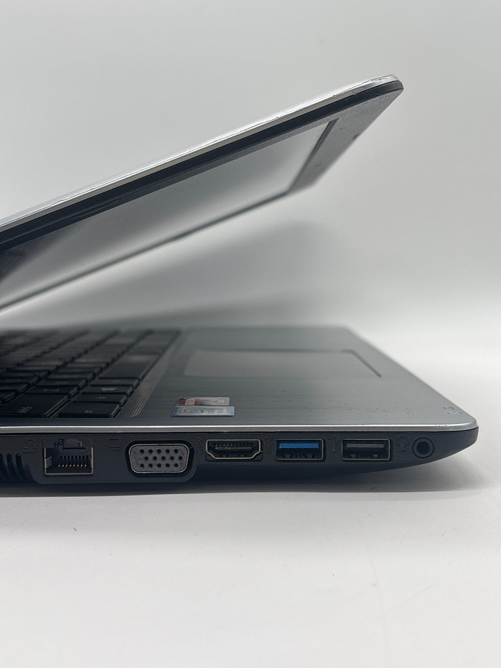 Asus A540U i3-7100U 4GB RAM 512GB SSD - For Parts (Bad Battery)