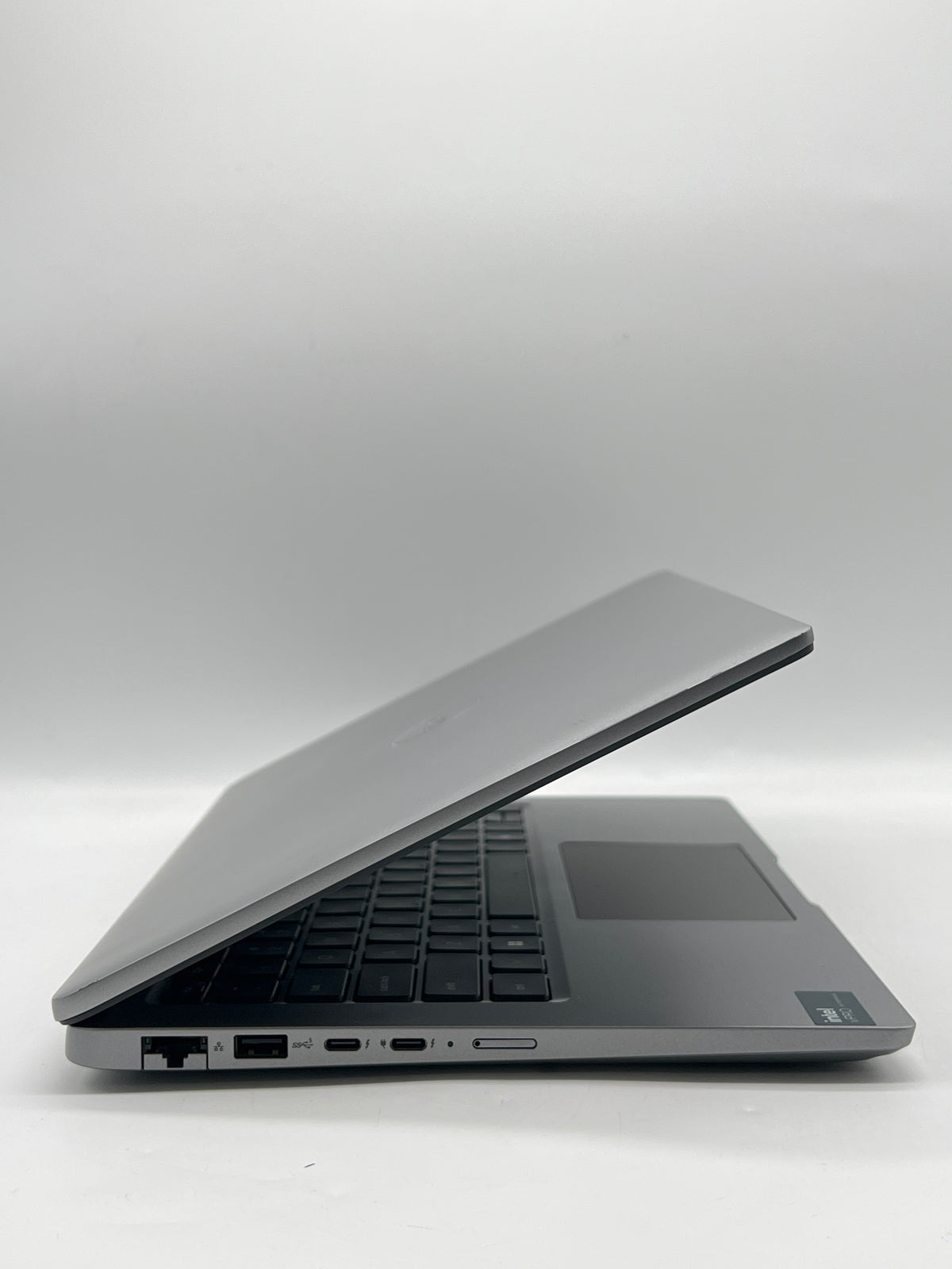 Dell Latitude 5450 13" Ultra 5 135U 16GB RAM 256GB SSD Gray - Used