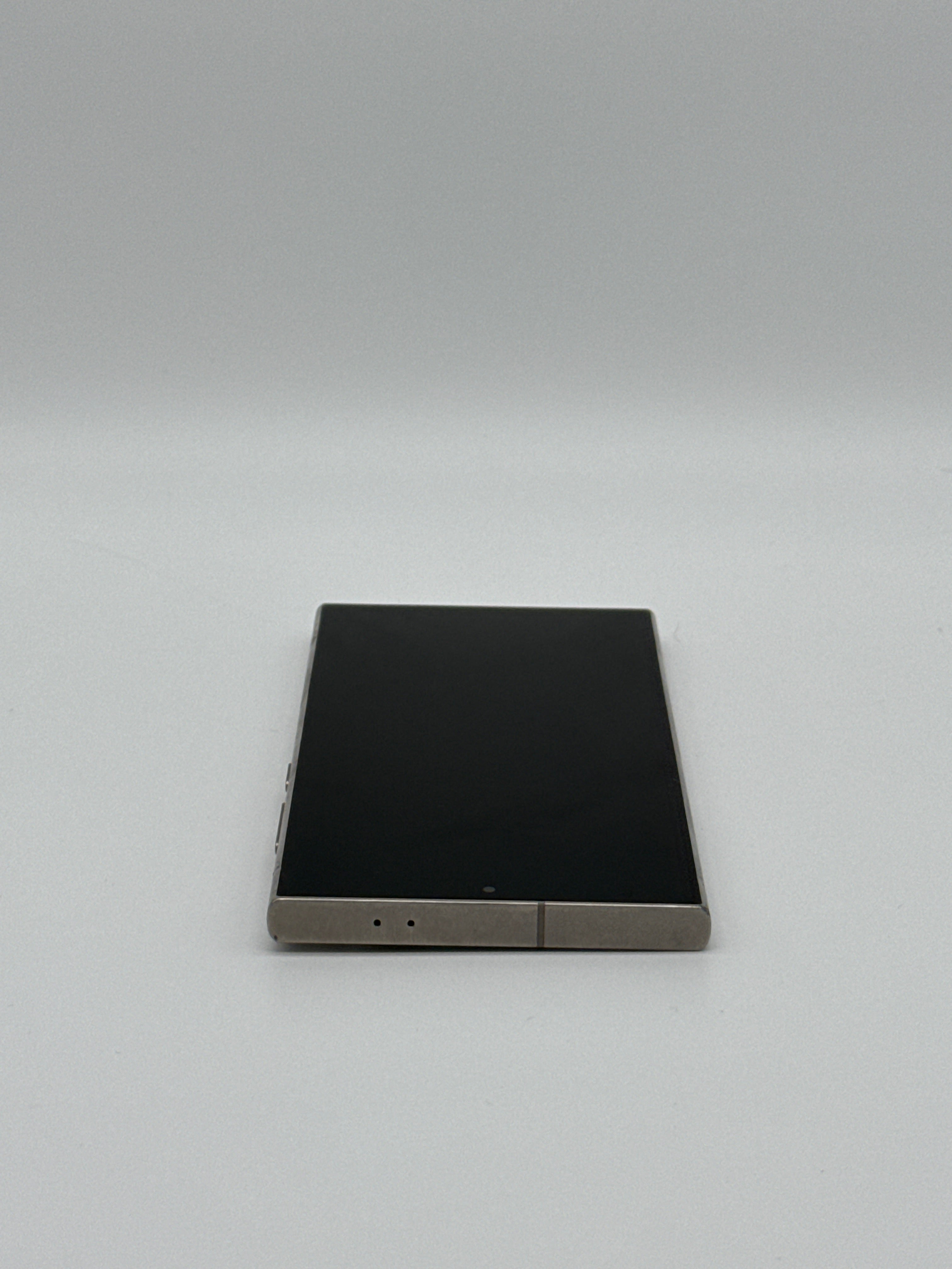 Samsung Galaxy S24 Ultra Snapdragon 8 8GB RAM 256GB Titanium Gray Unlocked