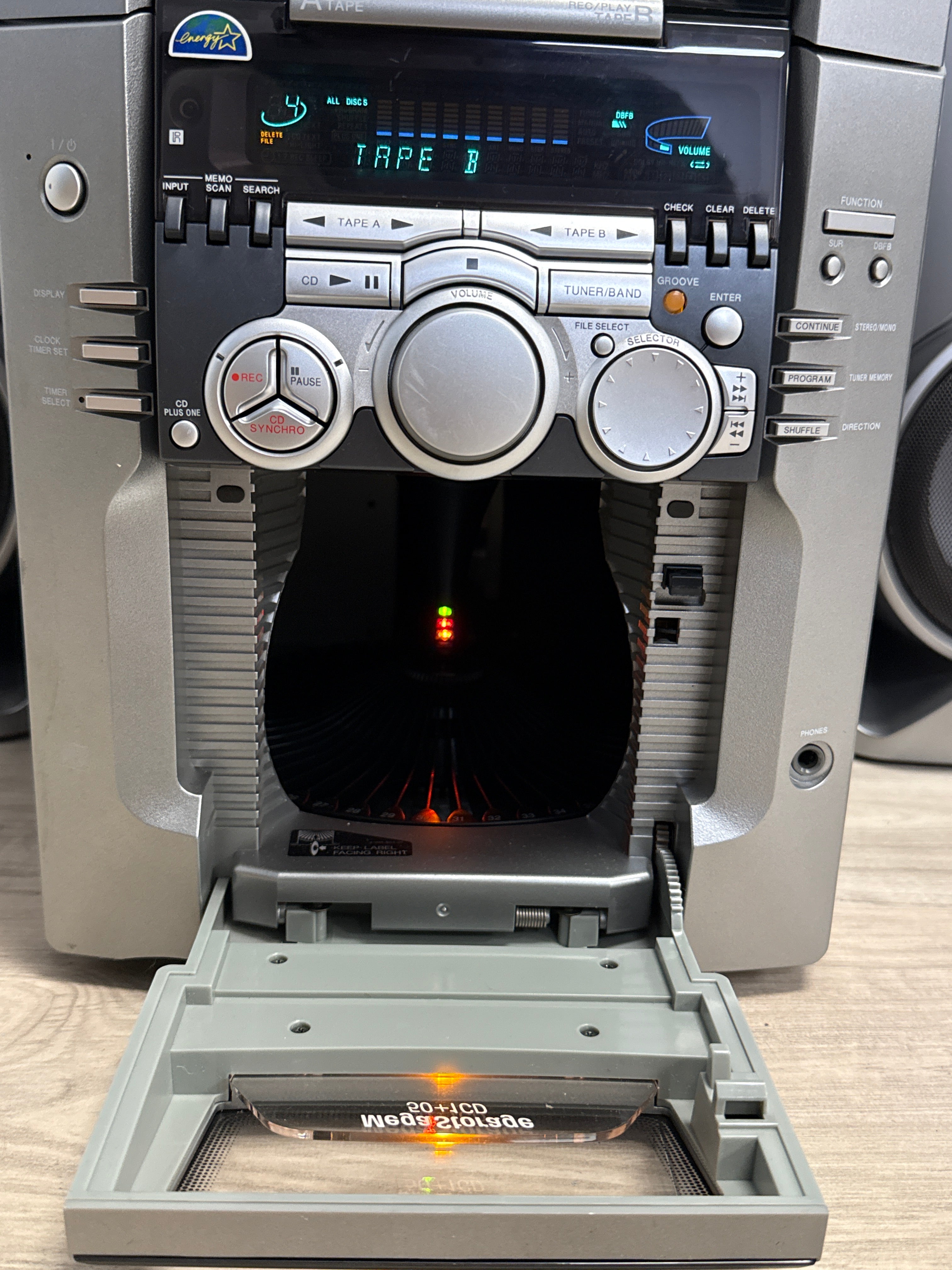 Sony MHC-M100 Hi-Fi Component System Silver 190 Watts (READ DESC)