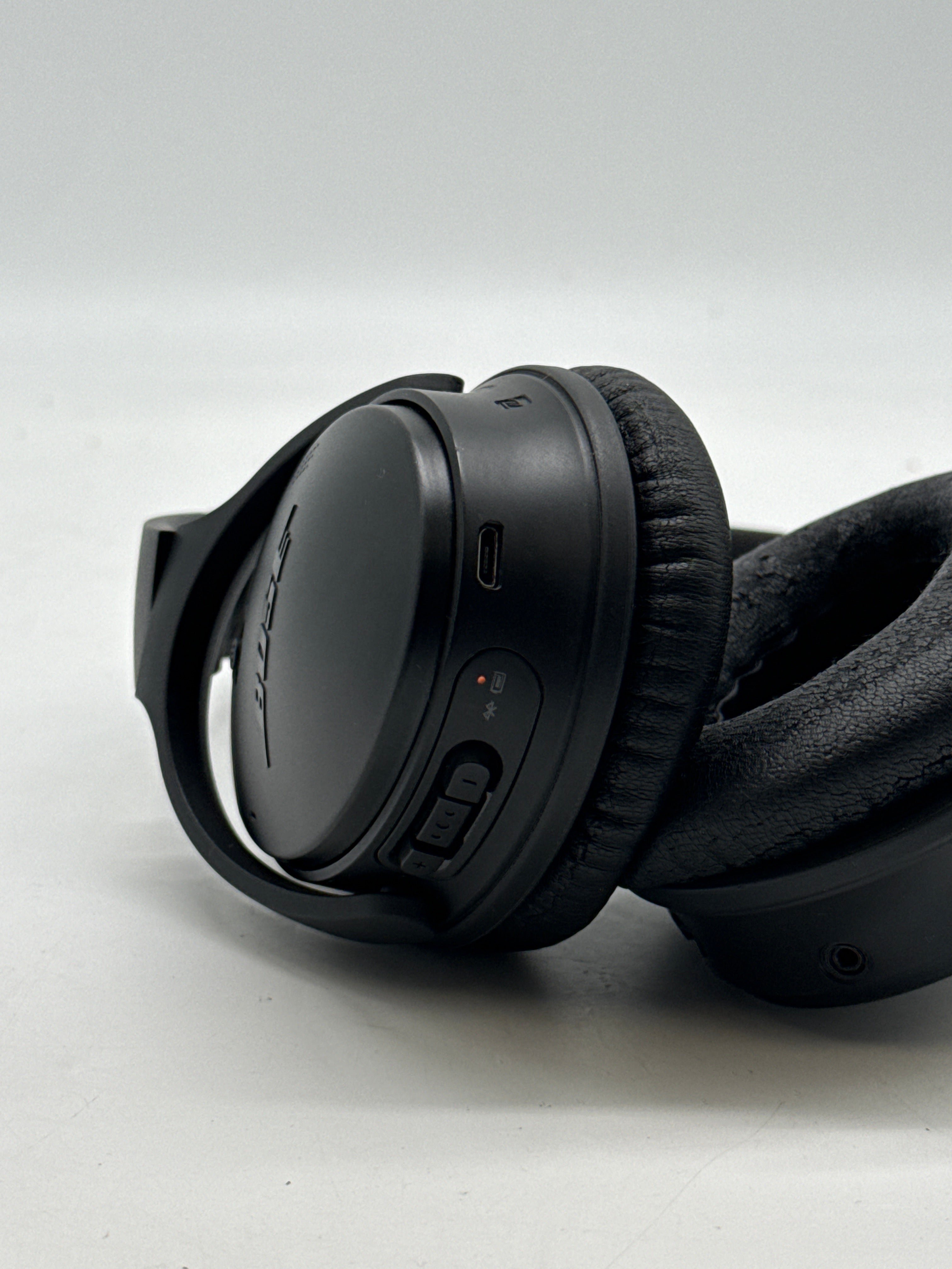 Bose QuietComfort 35 (QC35) Headphones - Black