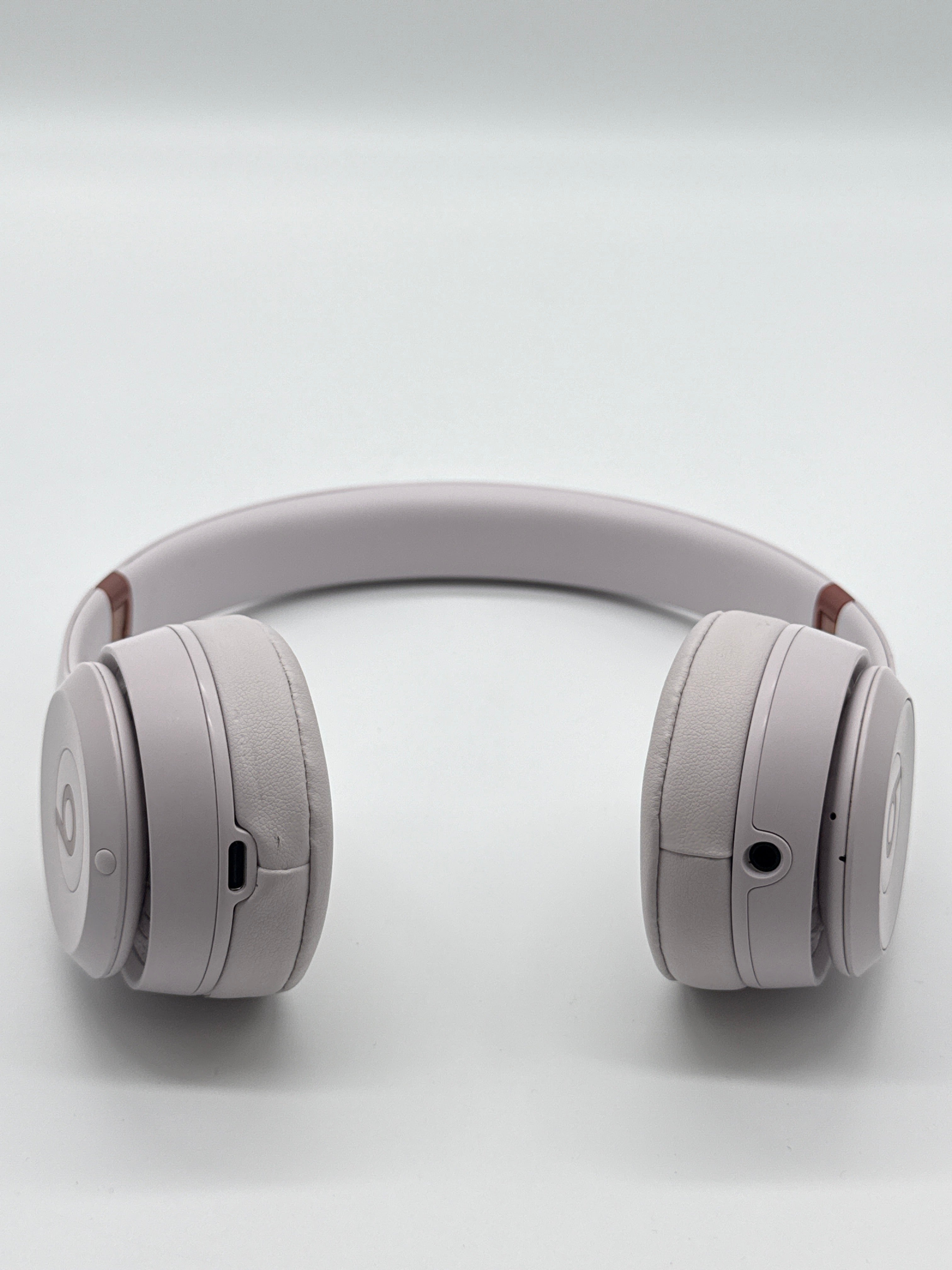Beats by Dr. Dre Solo 4 Headphones 40mm Drivers Bluetooth Pink Used
