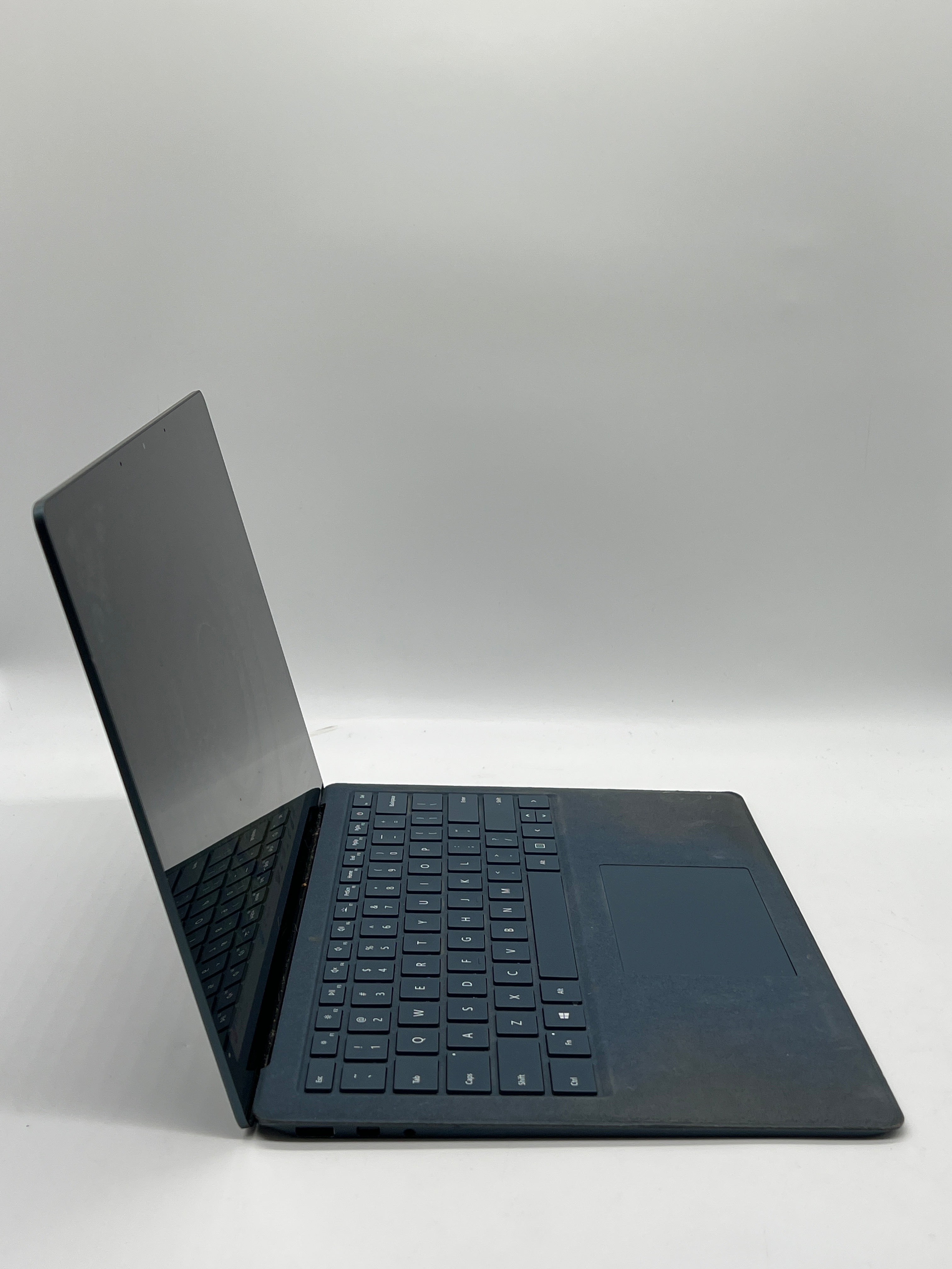 Microsoft Surface Laptop 2 i5-8250U 8GB RAM 256GB - For Parts (Trackpad Issue)